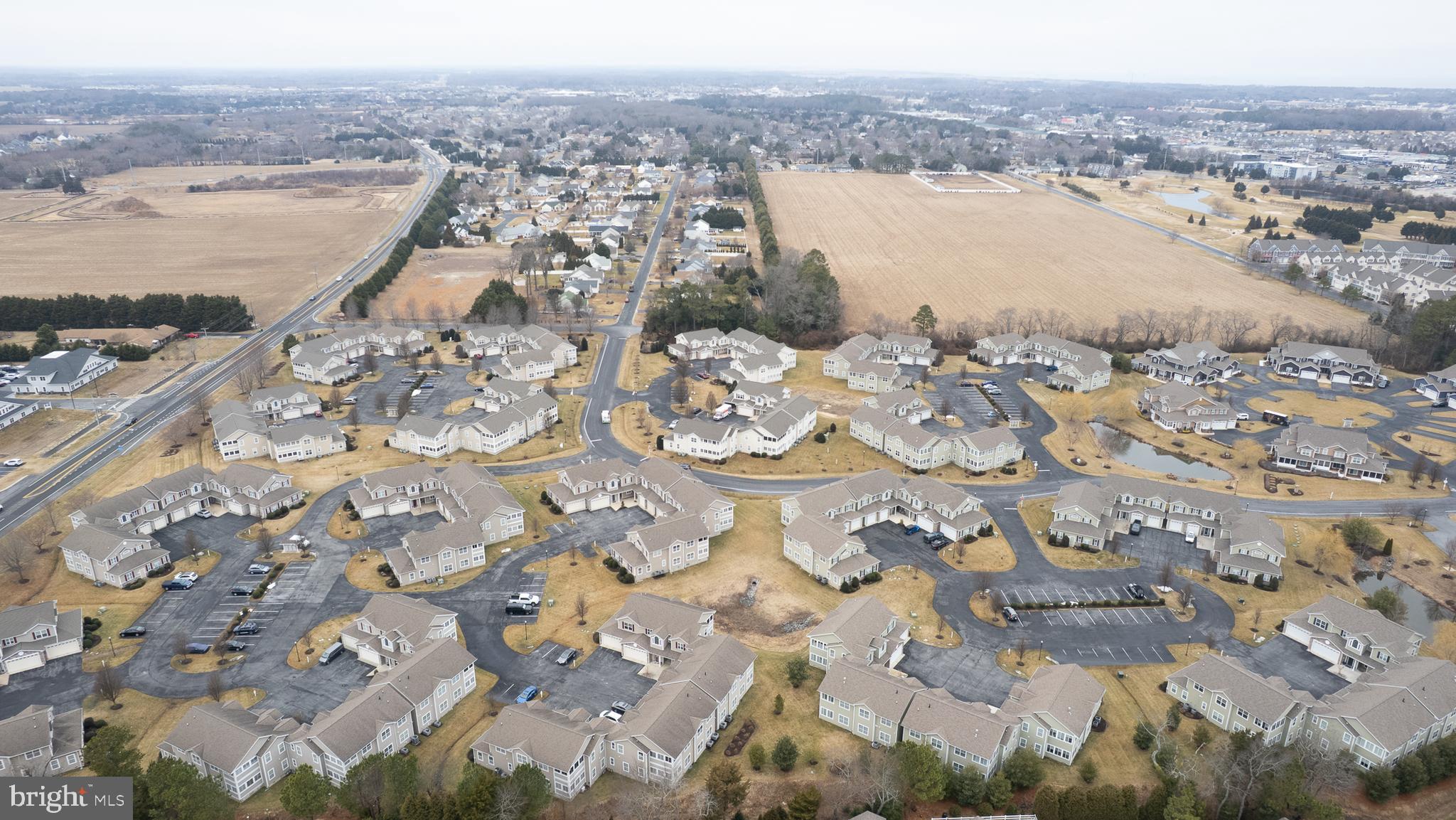 WOODS COVE - Residential