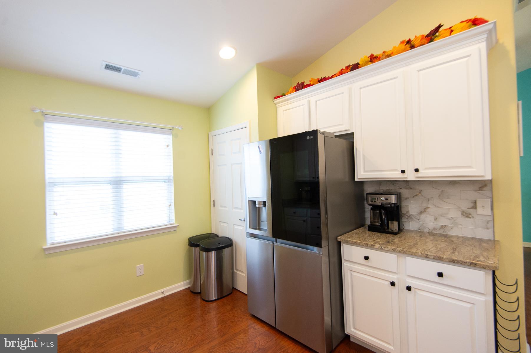 WOODS COVE - Residential