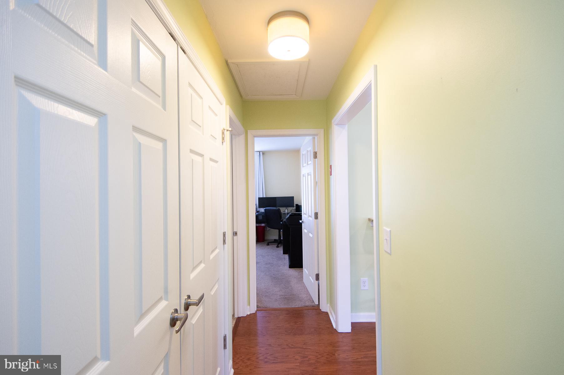 WOODS COVE - Residential