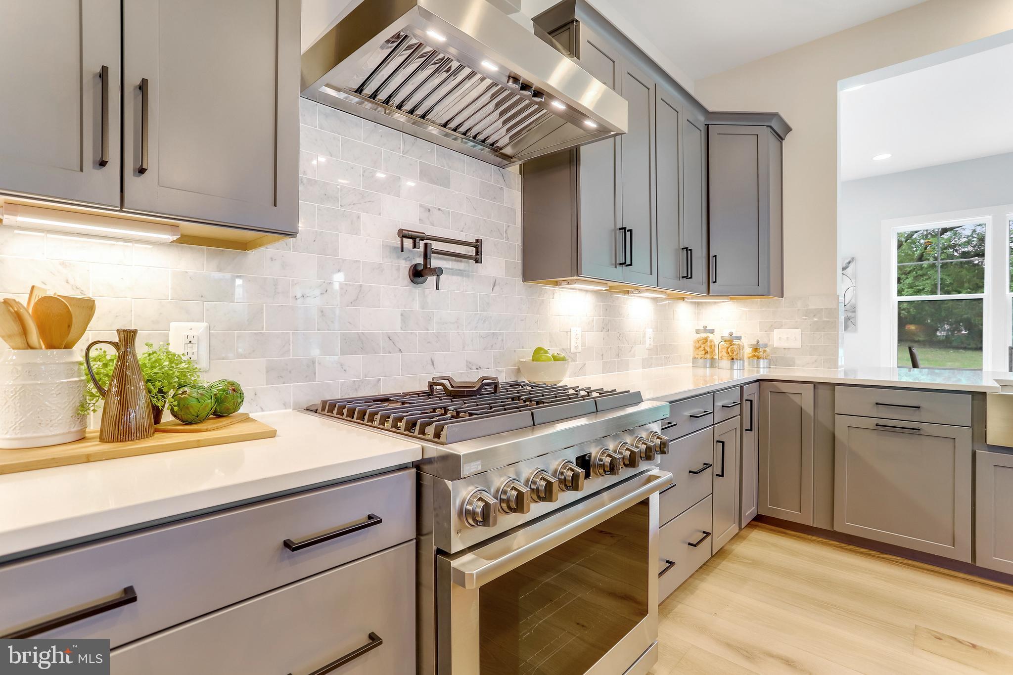 CARLIN SPRINGS - Residential