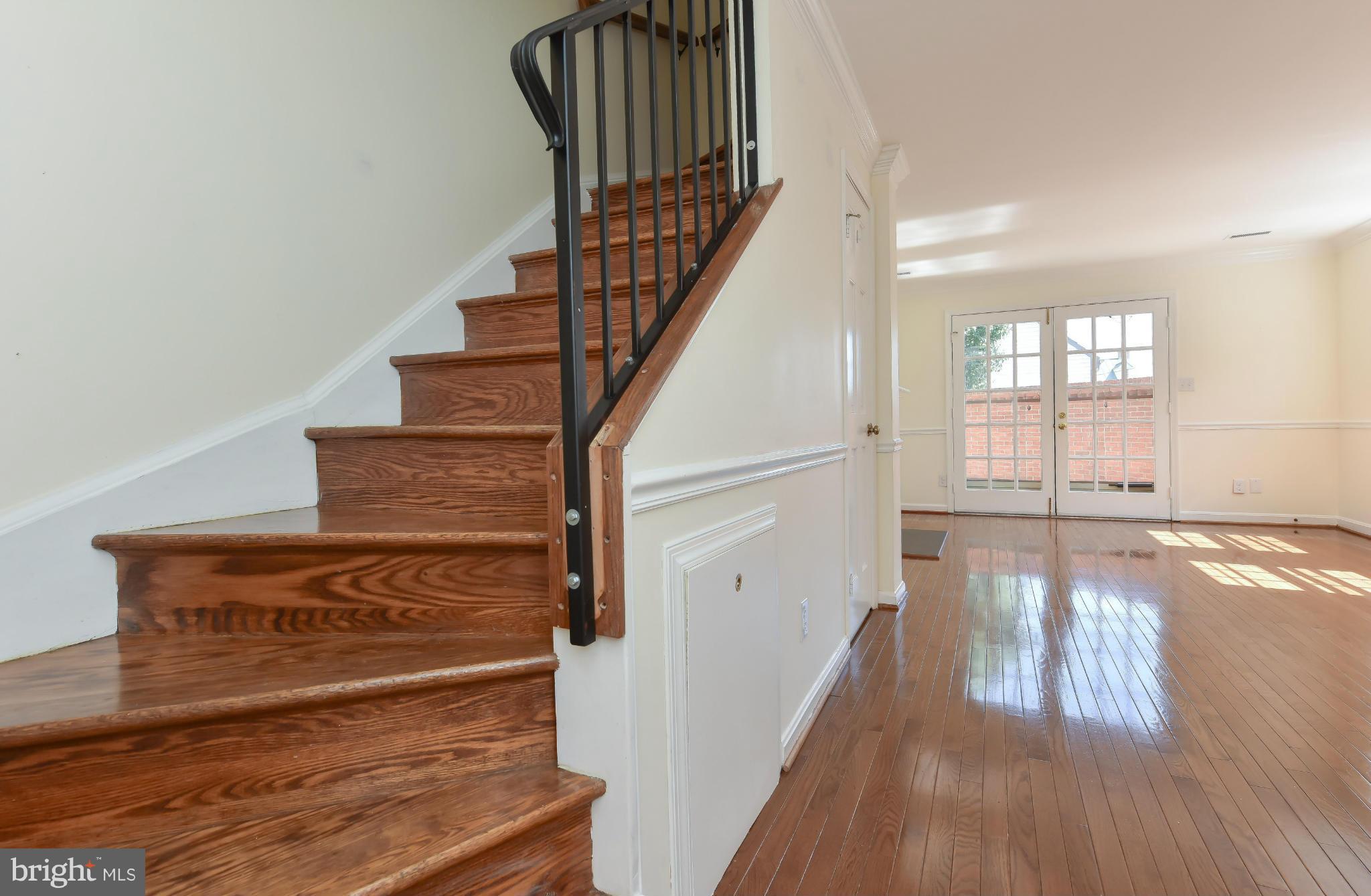 WASHINGTON SQUARE - Residential Lease