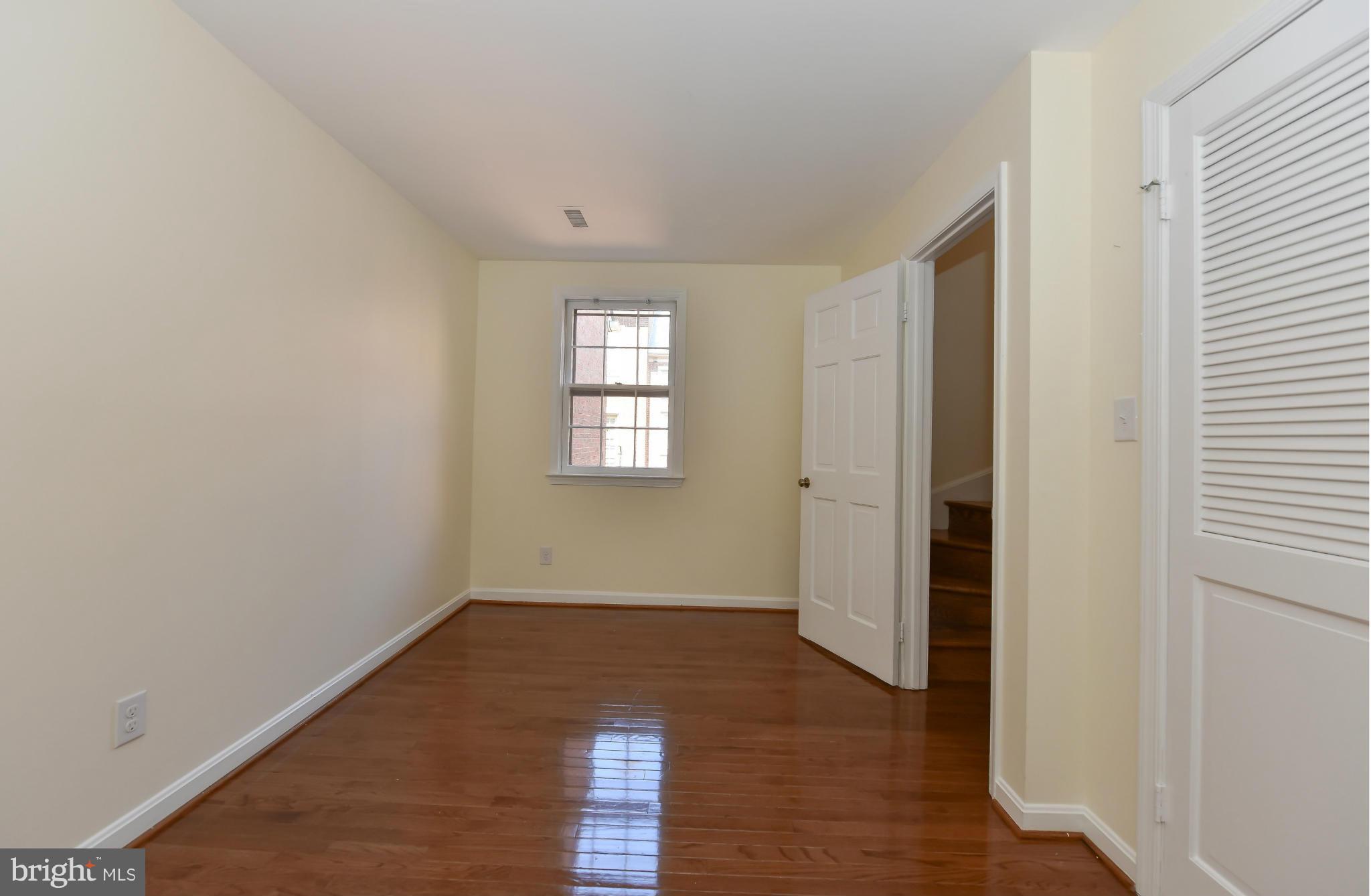 WASHINGTON SQUARE - Residential Lease