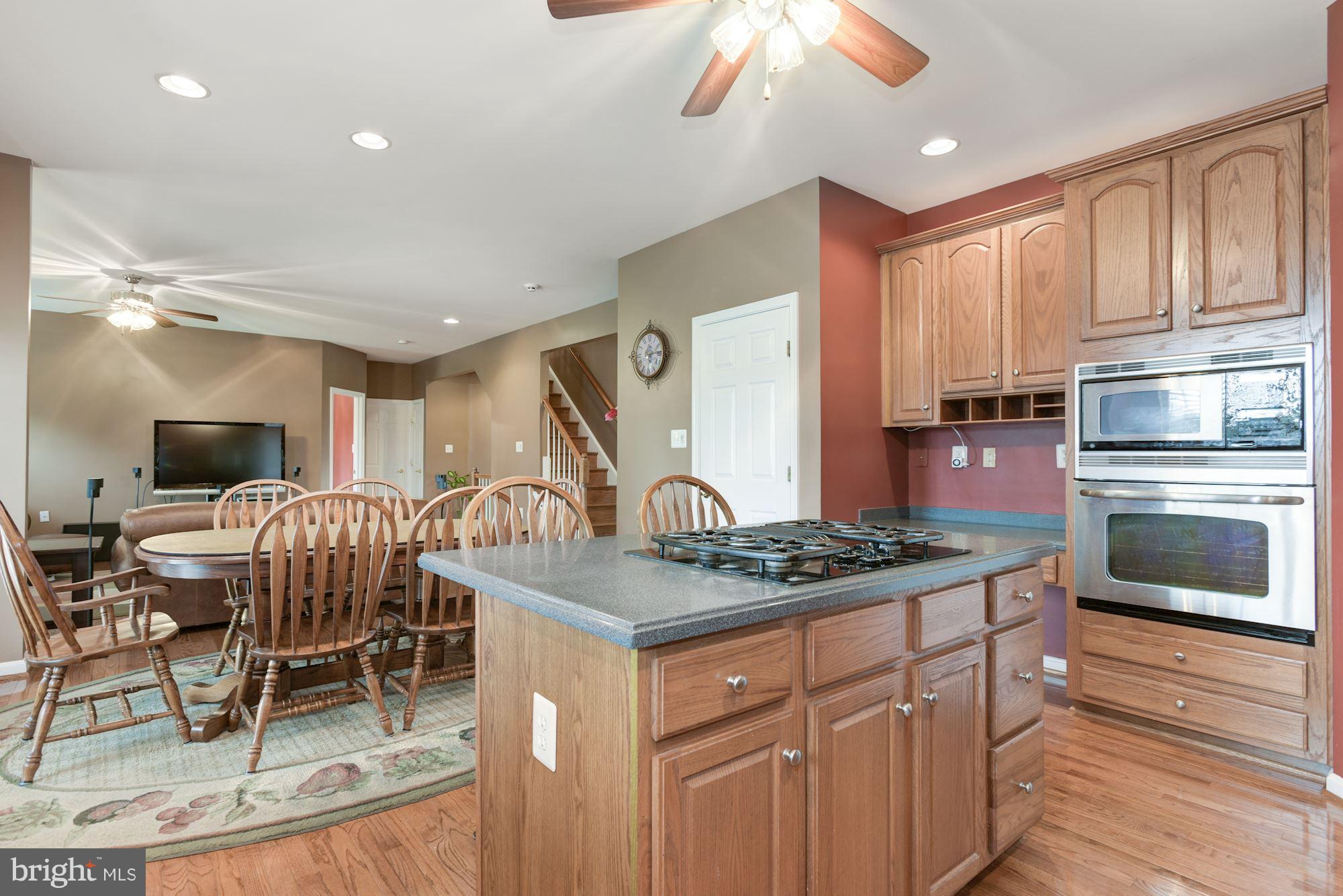 LOCUST HILL - Residential