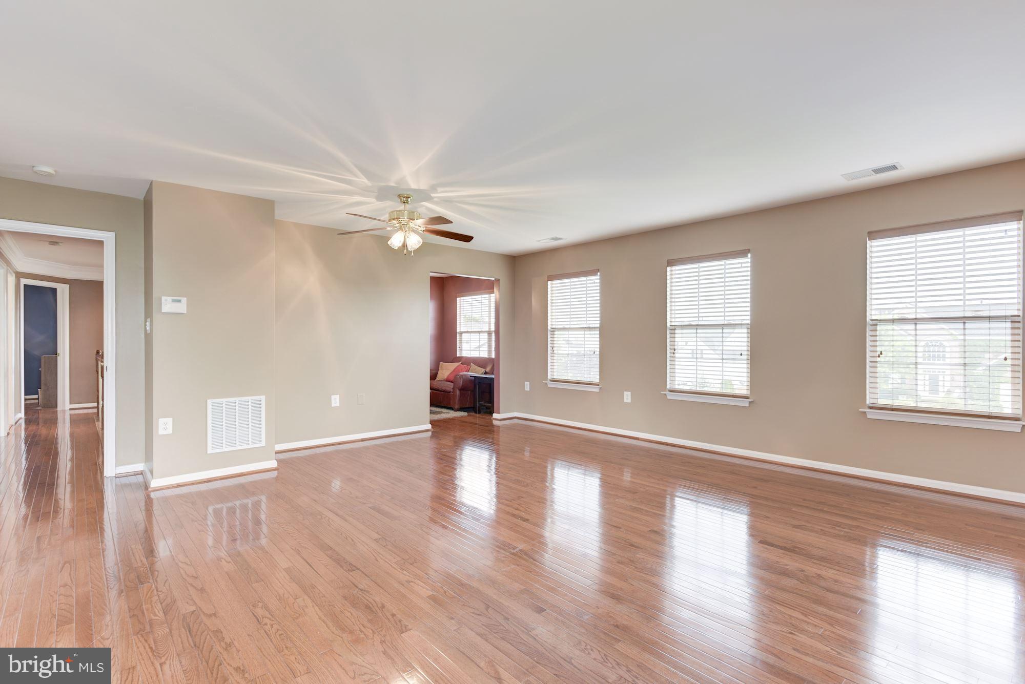 LOCUST HILL - Residential