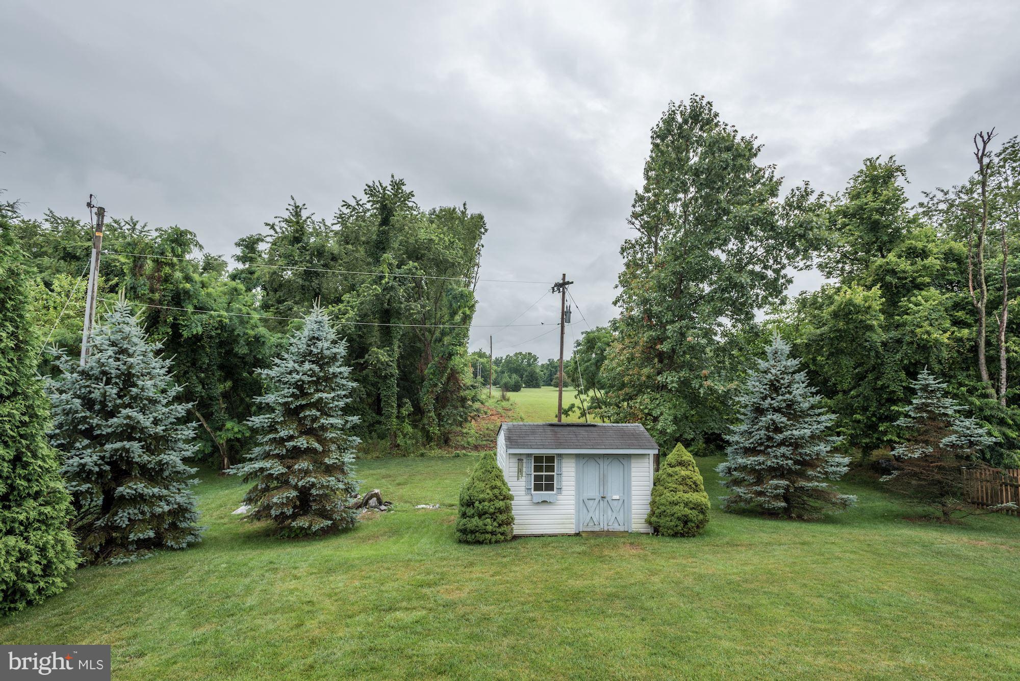 LOCUST HILL - Residential