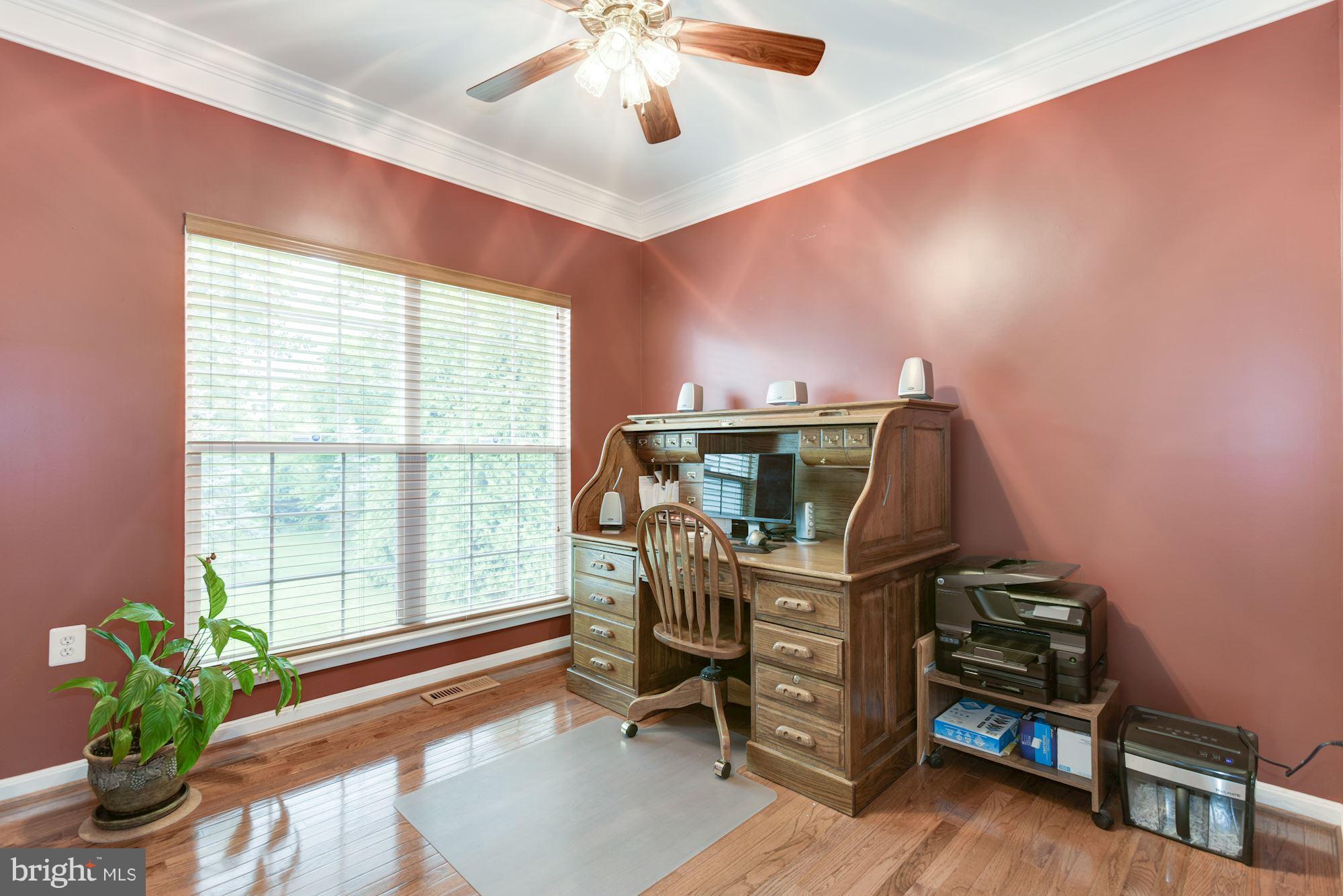 LOCUST HILL - Residential