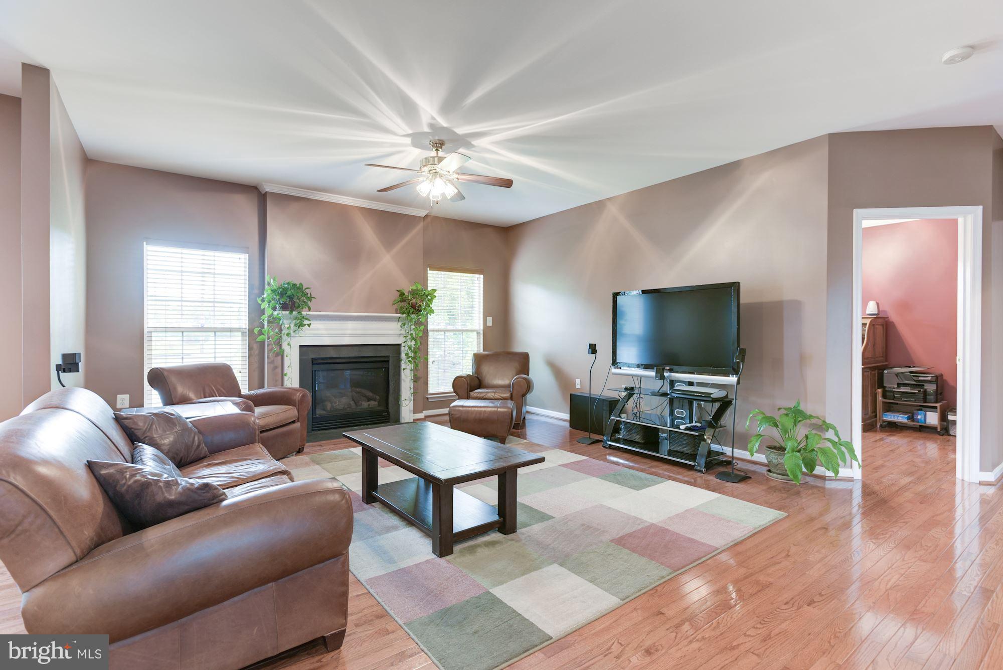 LOCUST HILL - Residential