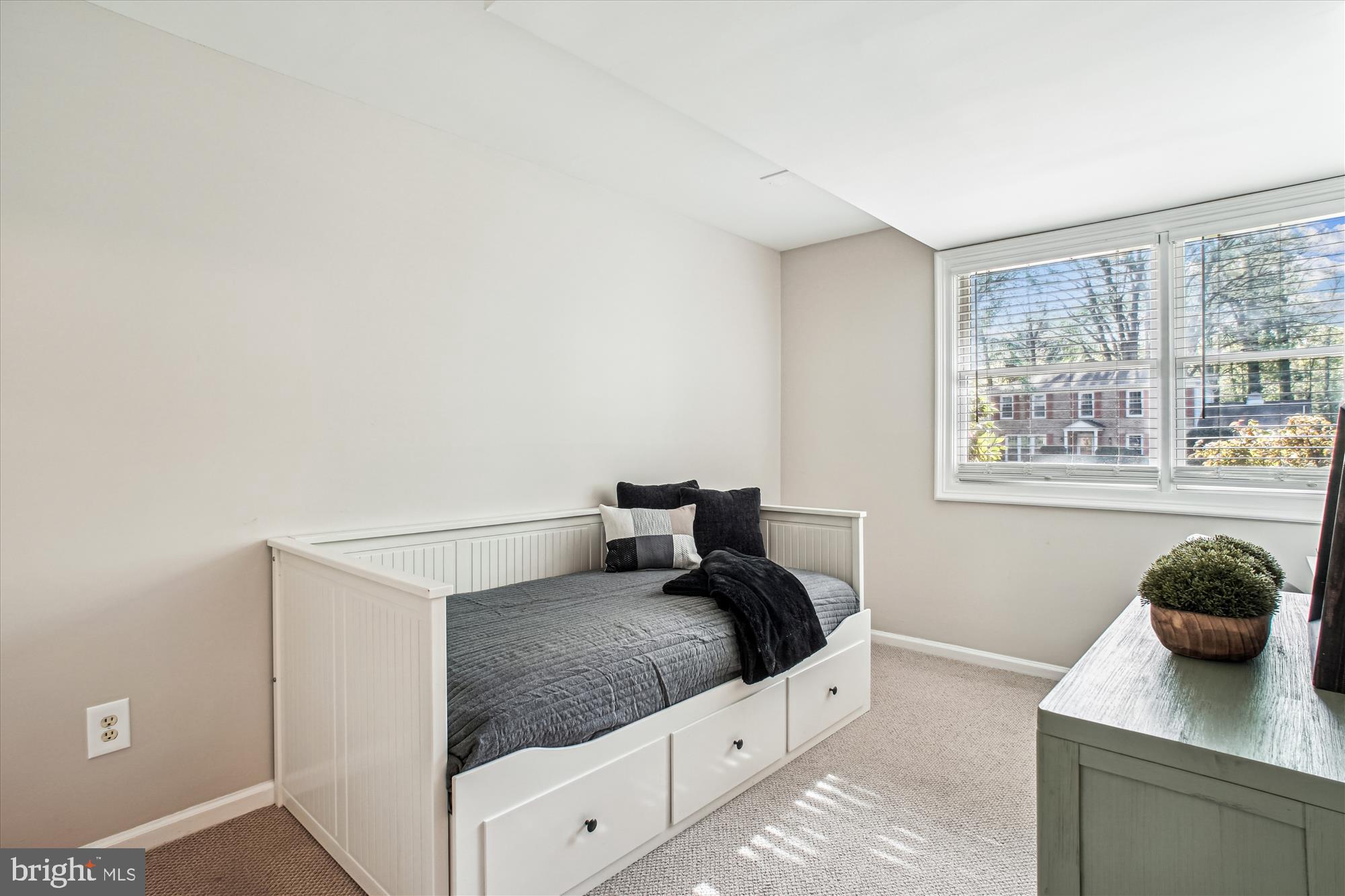 BARRISTERS PLACE - Residential