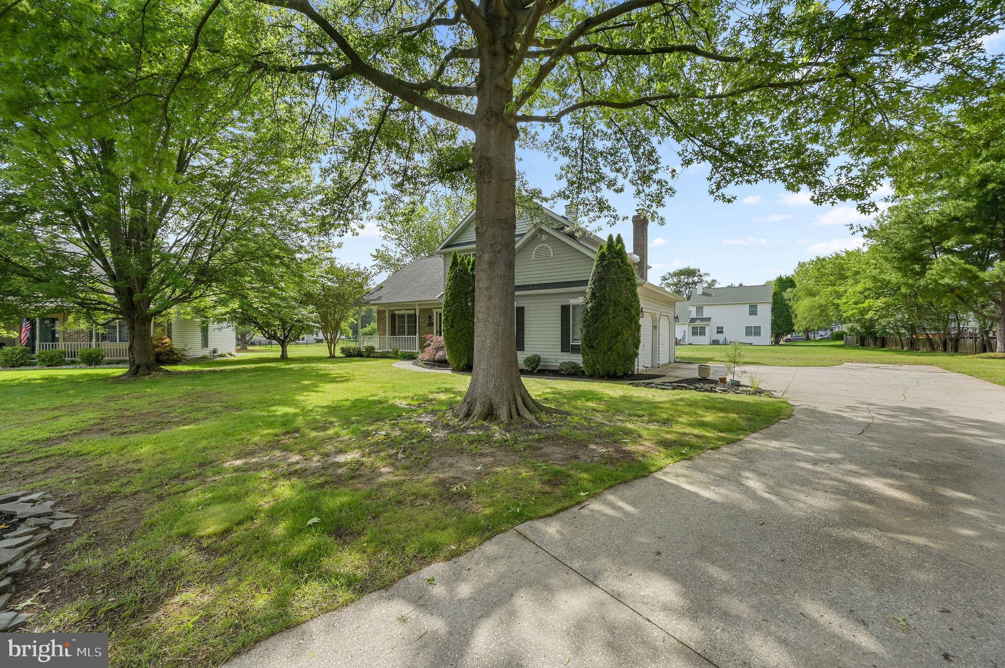 406 FALCON DRIVE