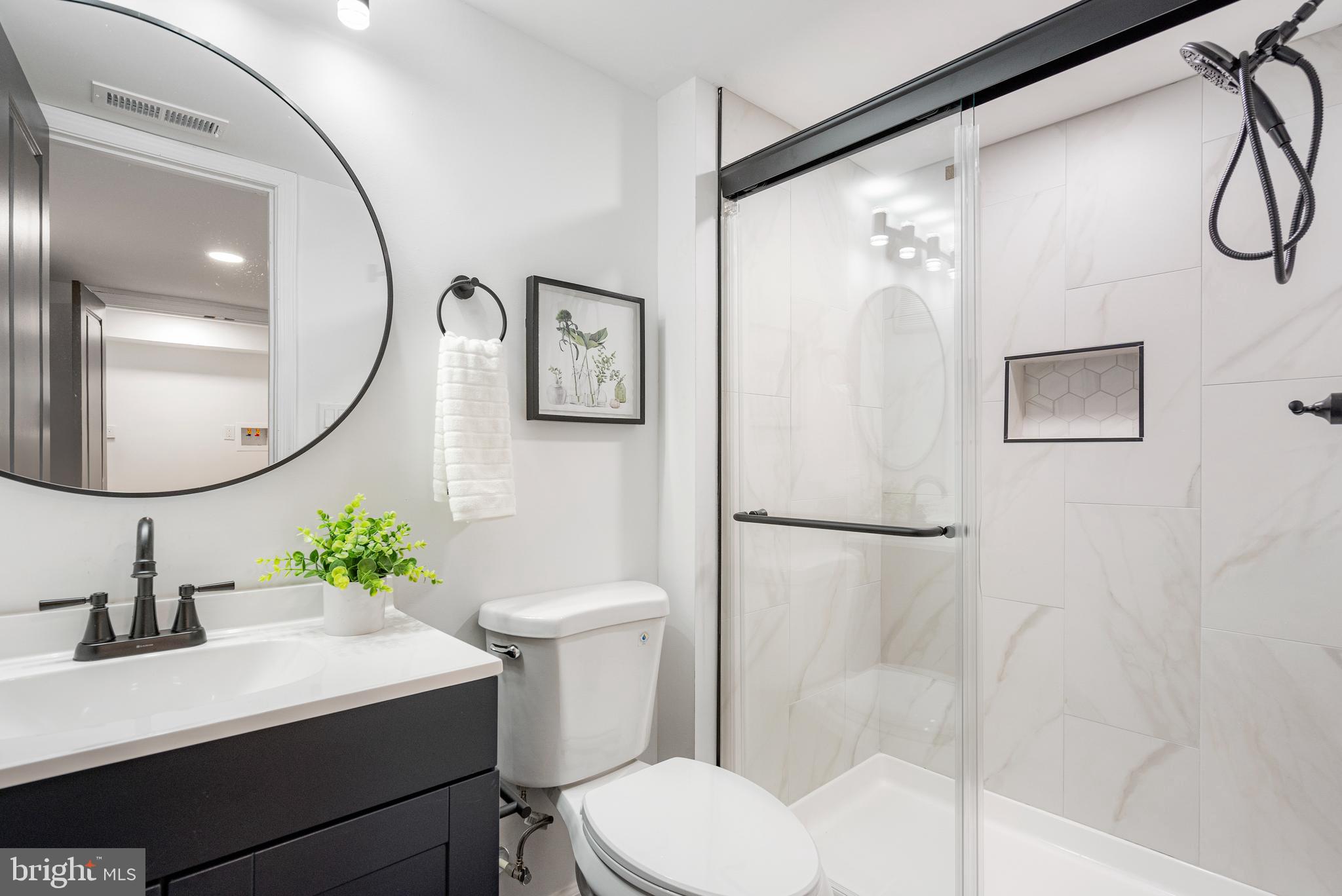 DUNDALK MANOR - Residential