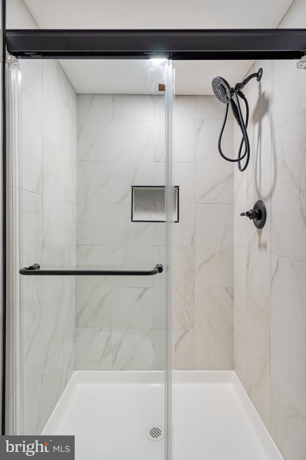 DUNDALK MANOR - Residential