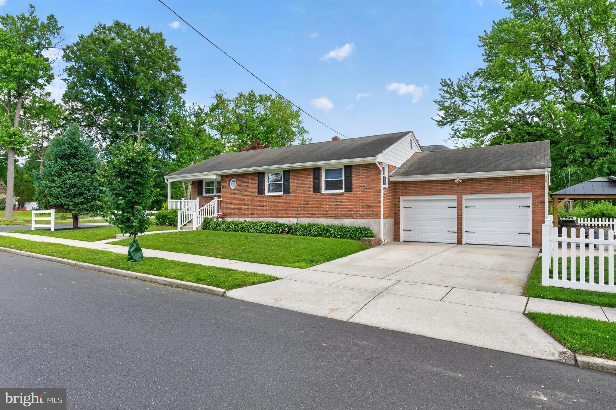 200 EDGEWOOD AVENUE