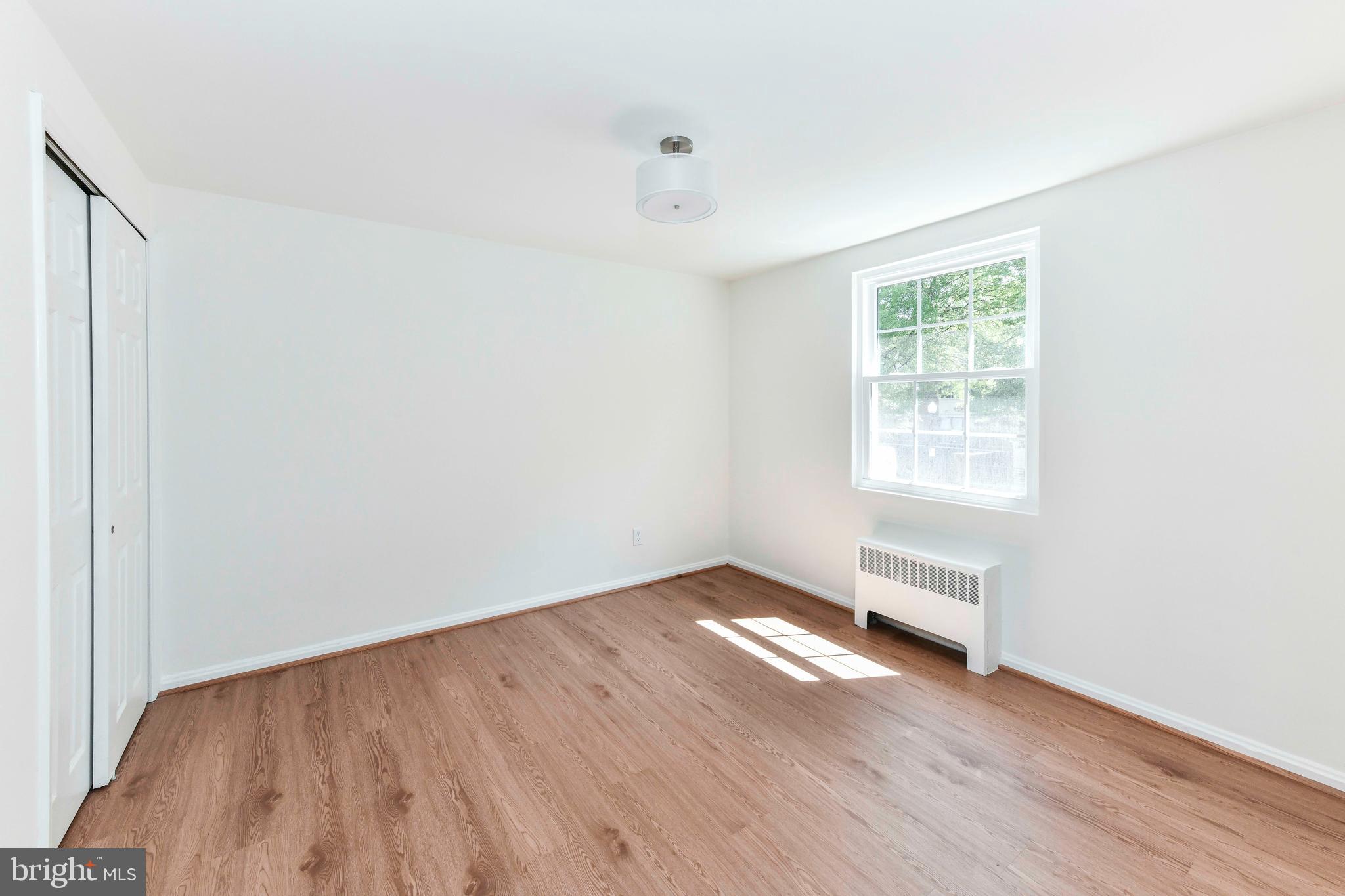 WARWICK VILLAGE - Residential Lease