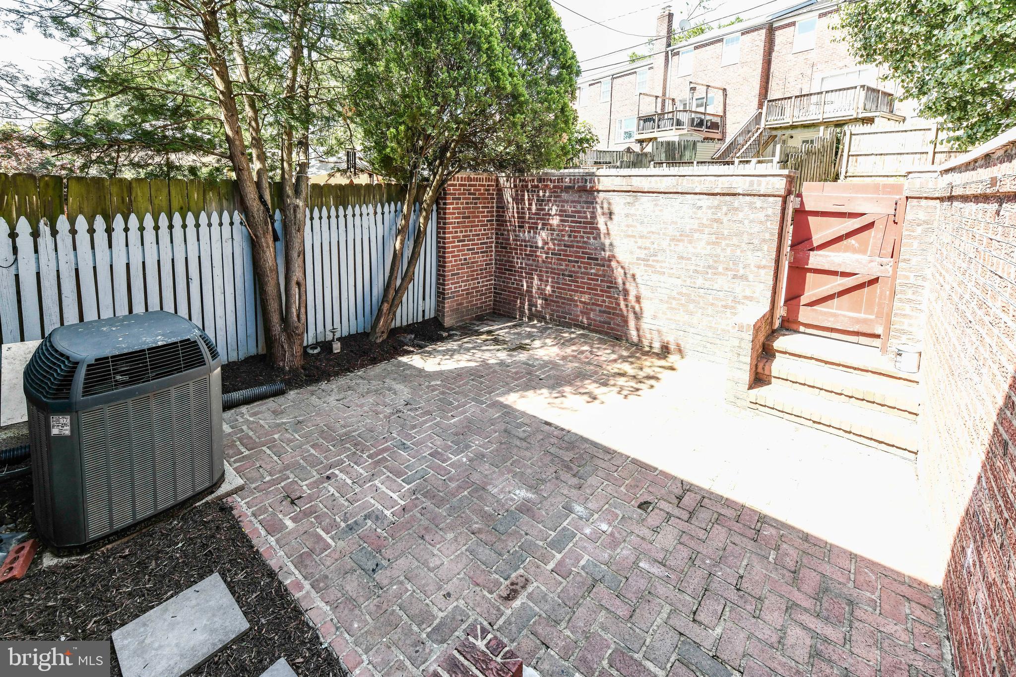 WARWICK VILLAGE - Residential Lease