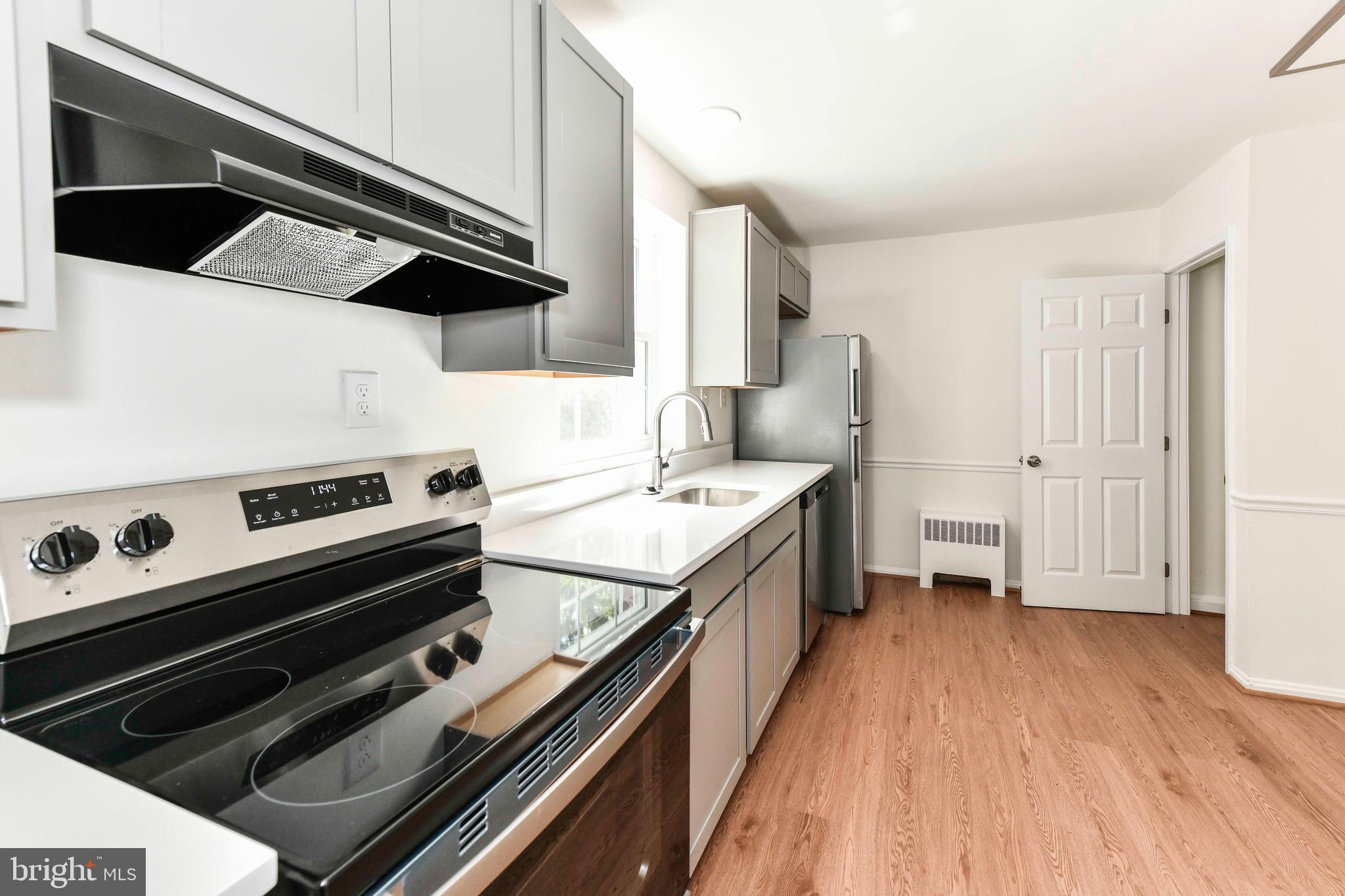 WARWICK VILLAGE - Residential Lease