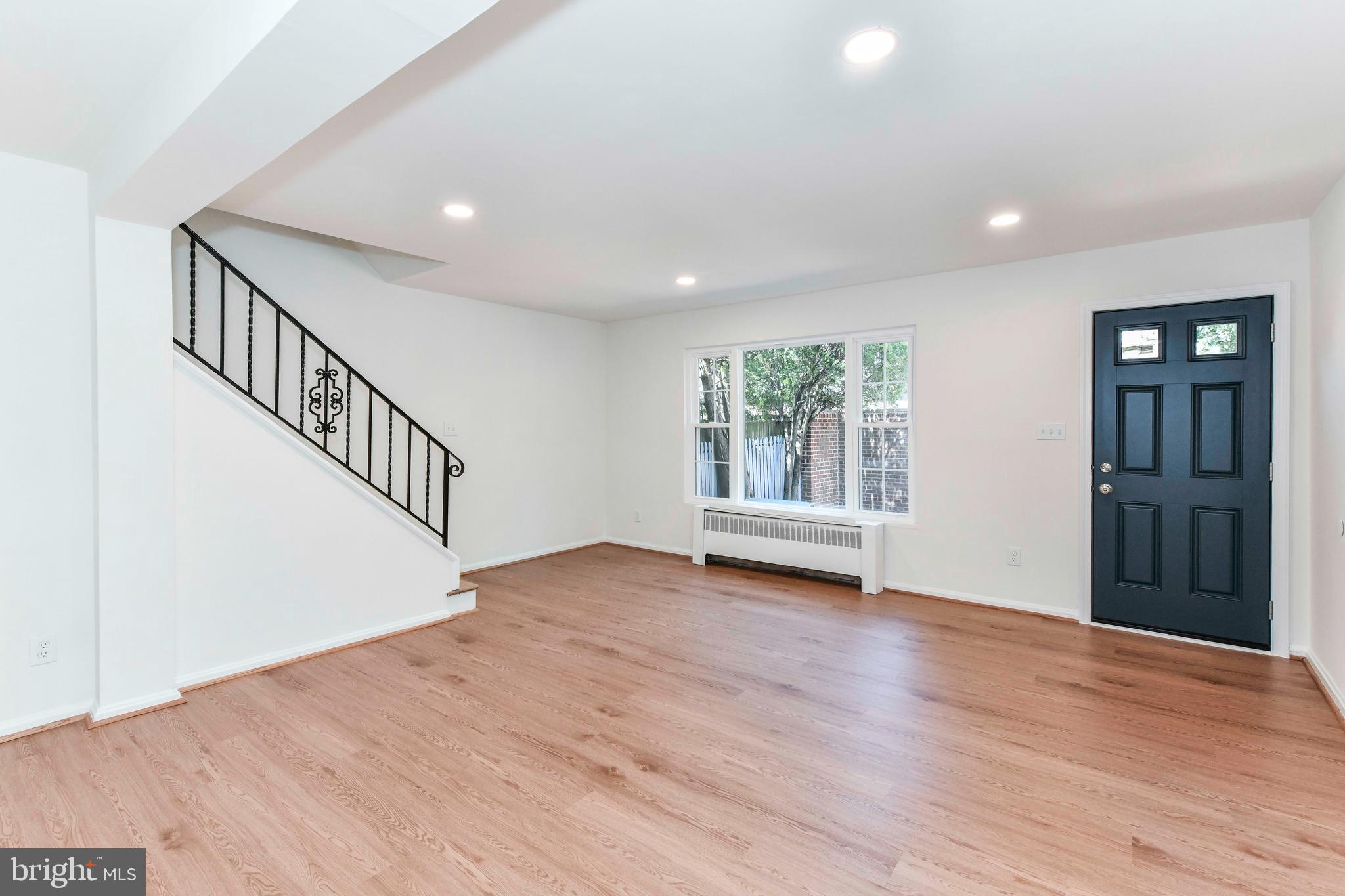 WARWICK VILLAGE - Residential Lease