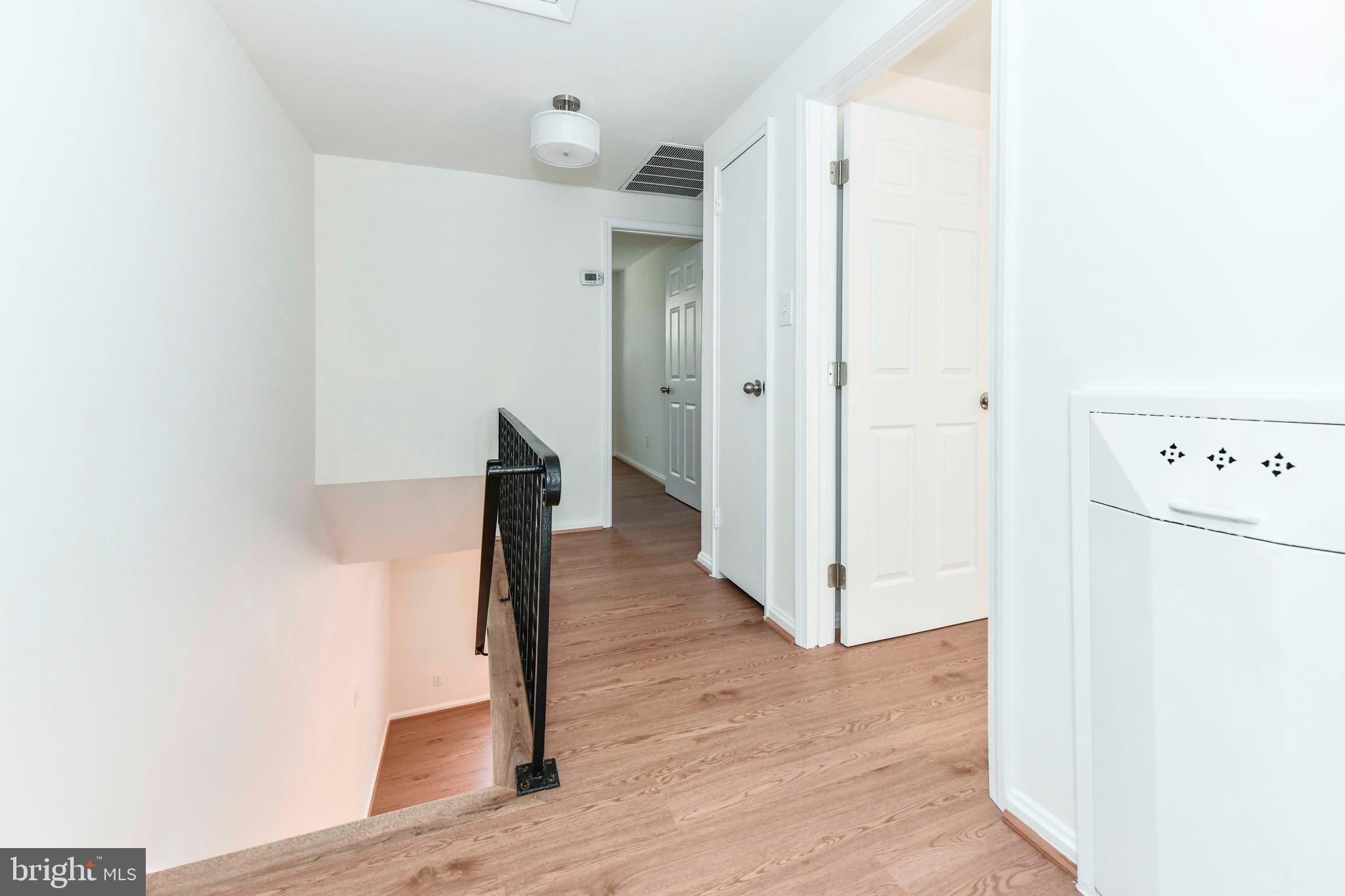 WARWICK VILLAGE - Residential Lease