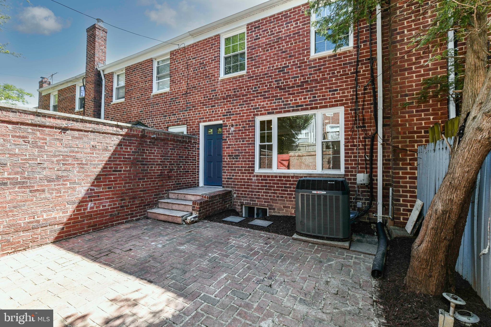 WARWICK VILLAGE - Residential Lease