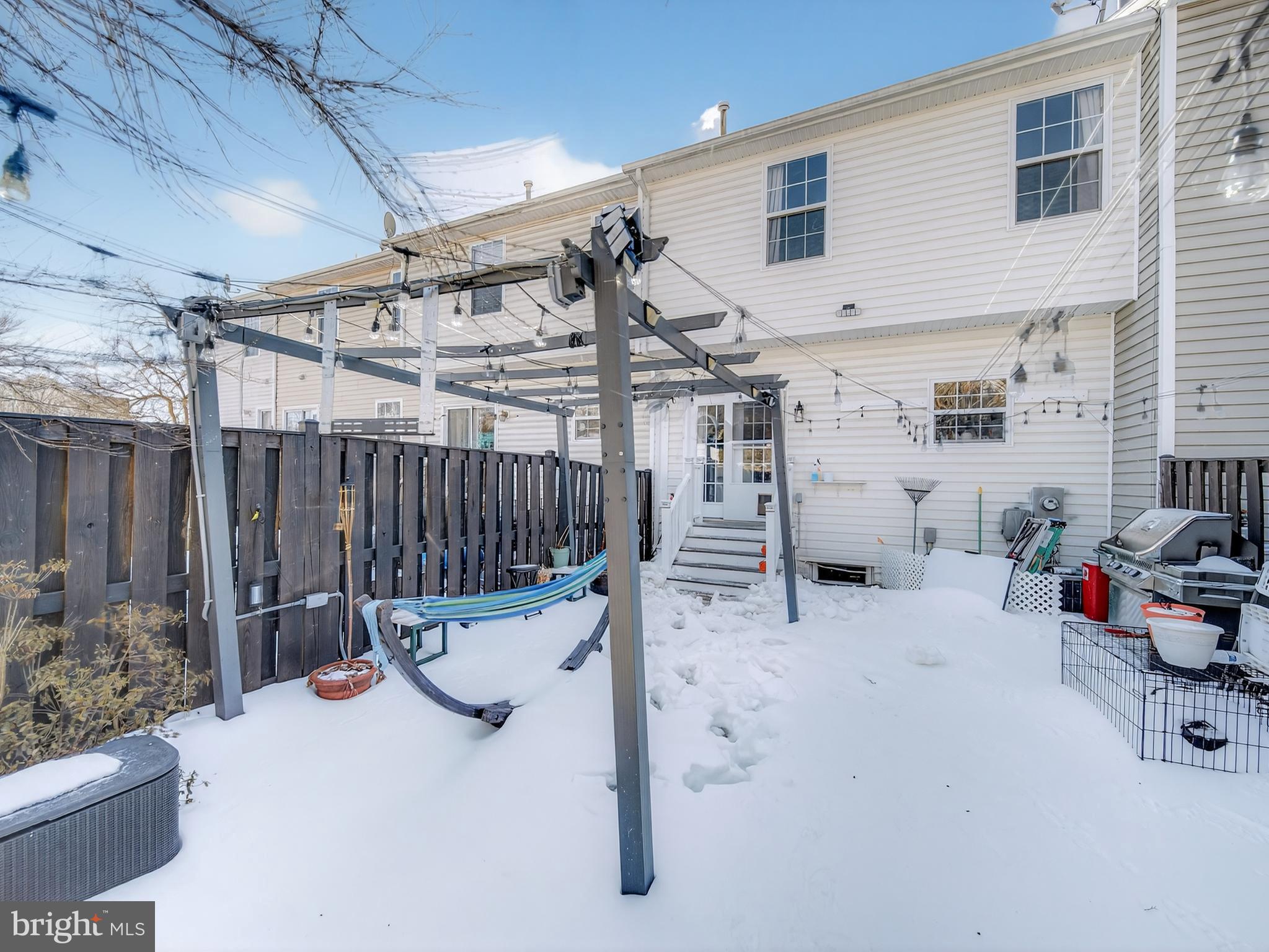 SYCAMORE HILL - Residential