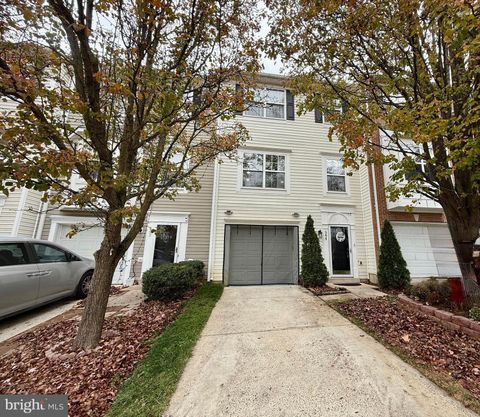 564 SPARKLEBERRY TERRACE NE LEESBURG VA 20176