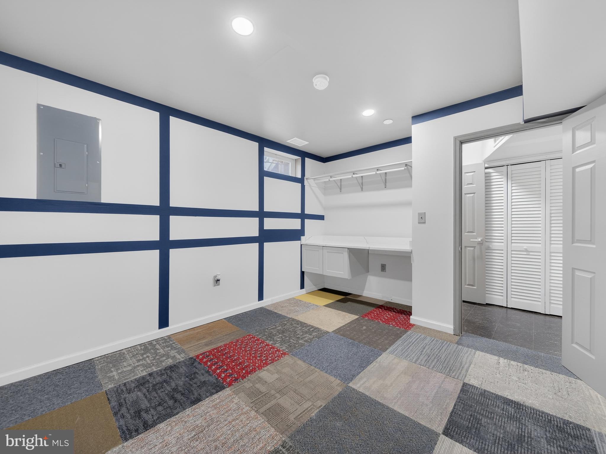 SYCAMORE HILL - Residential