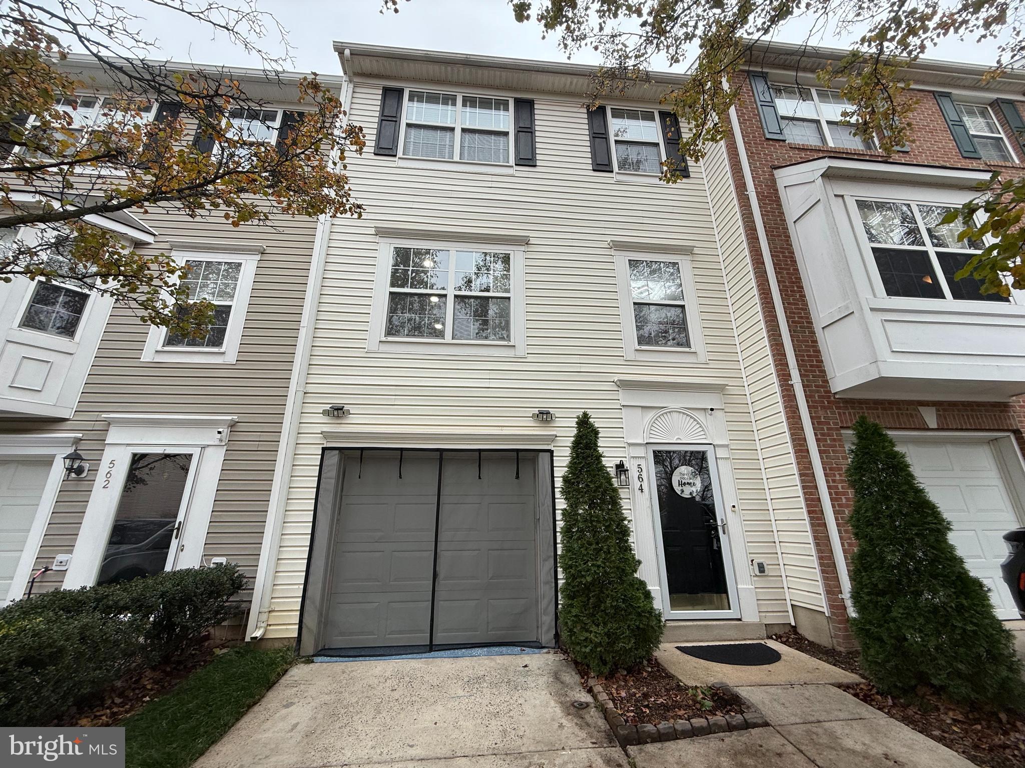 SYCAMORE HILL - Residential