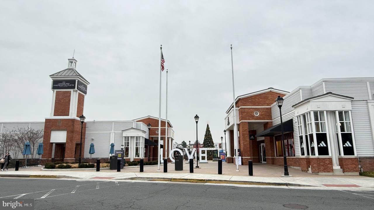 SYCAMORE HILL - Residential