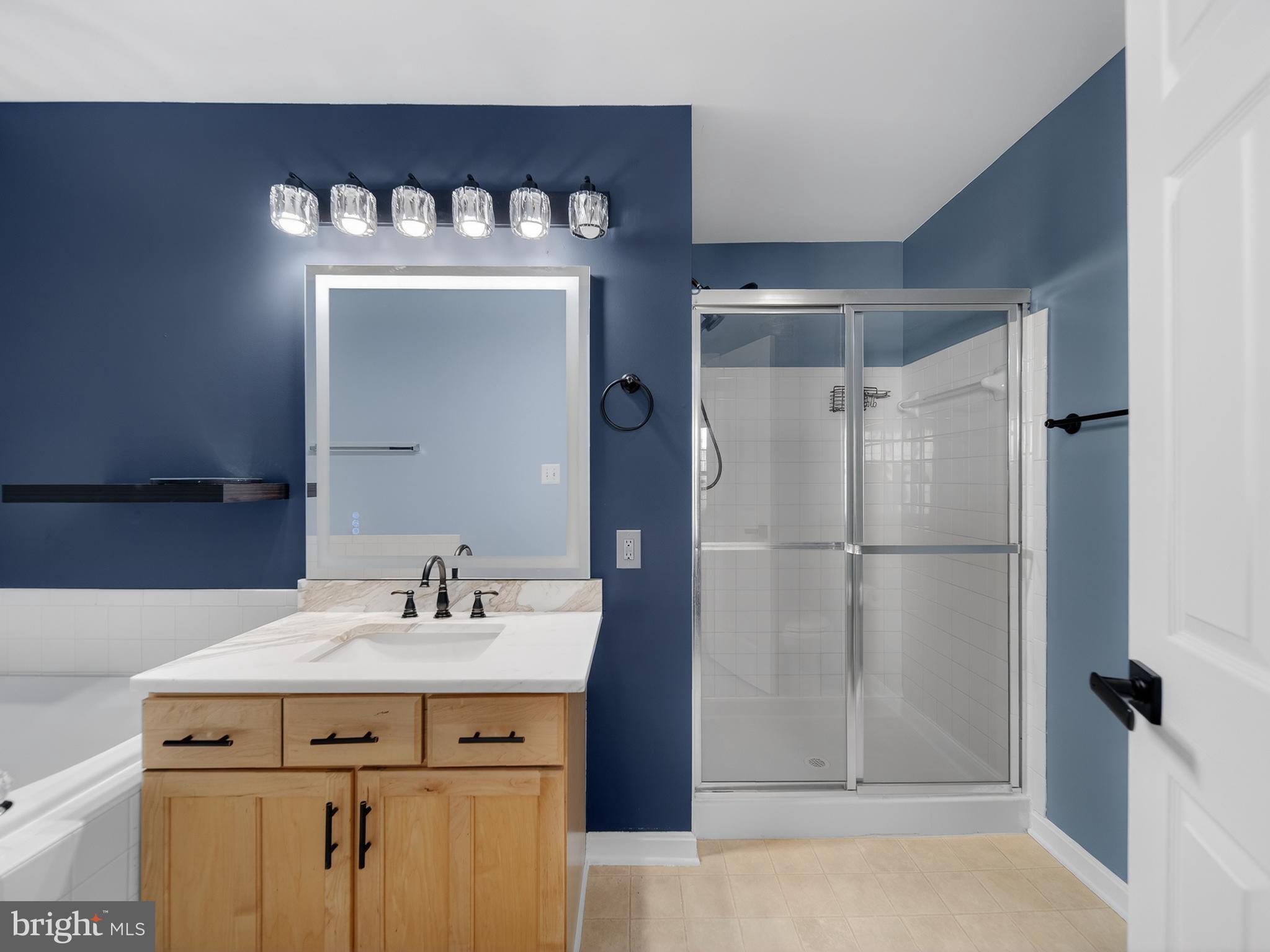 SYCAMORE HILL - Residential