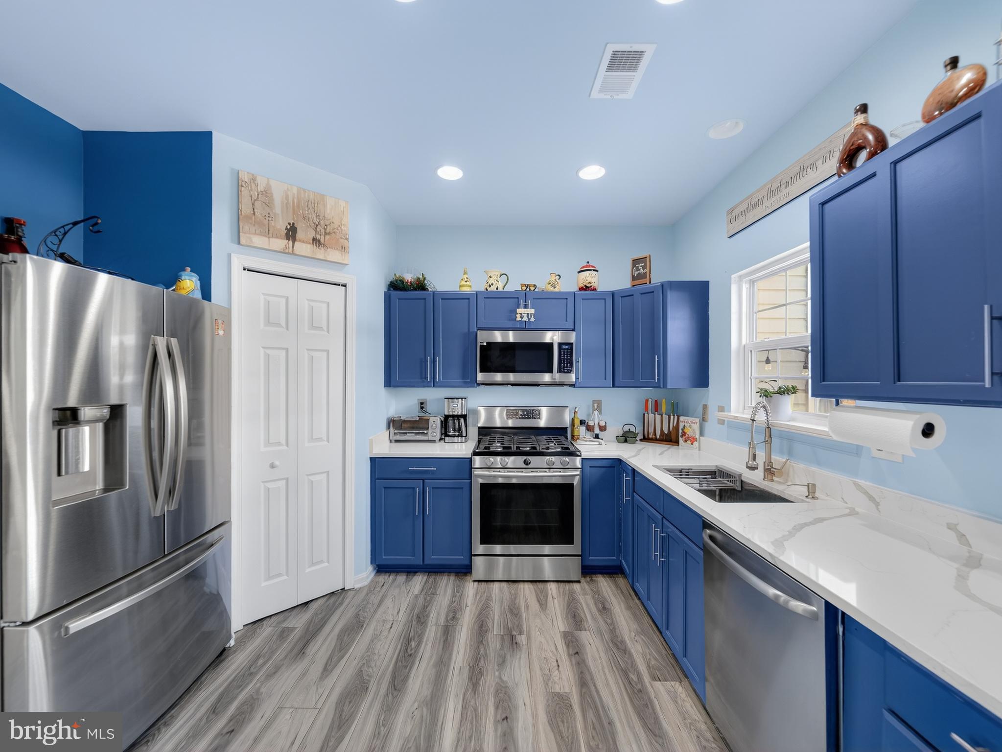 SYCAMORE HILL - Residential