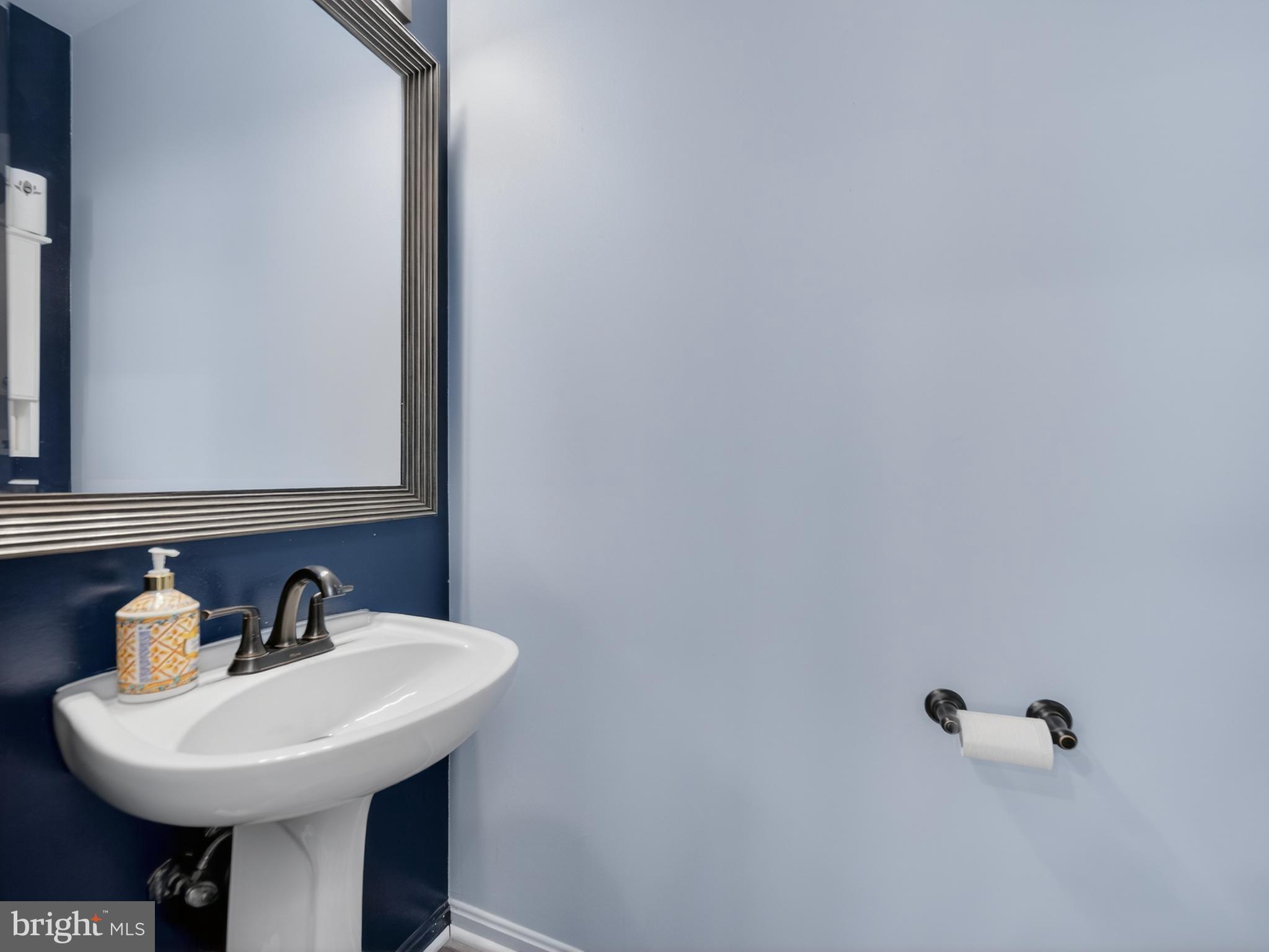 SYCAMORE HILL - Residential