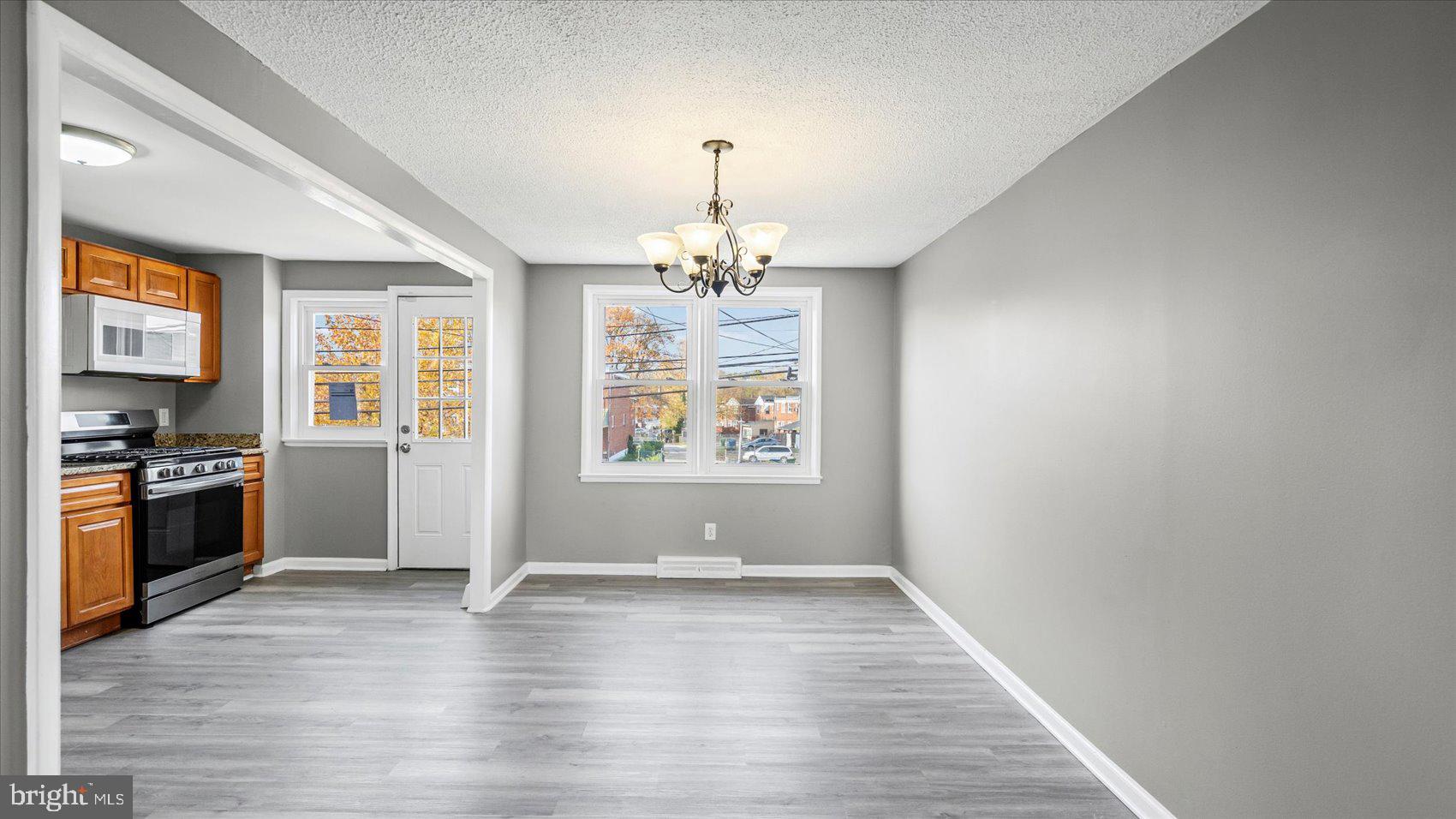 CEDONIA - Residential Lease