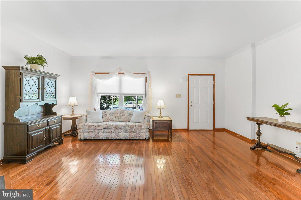 329 GALWAY DRIVE