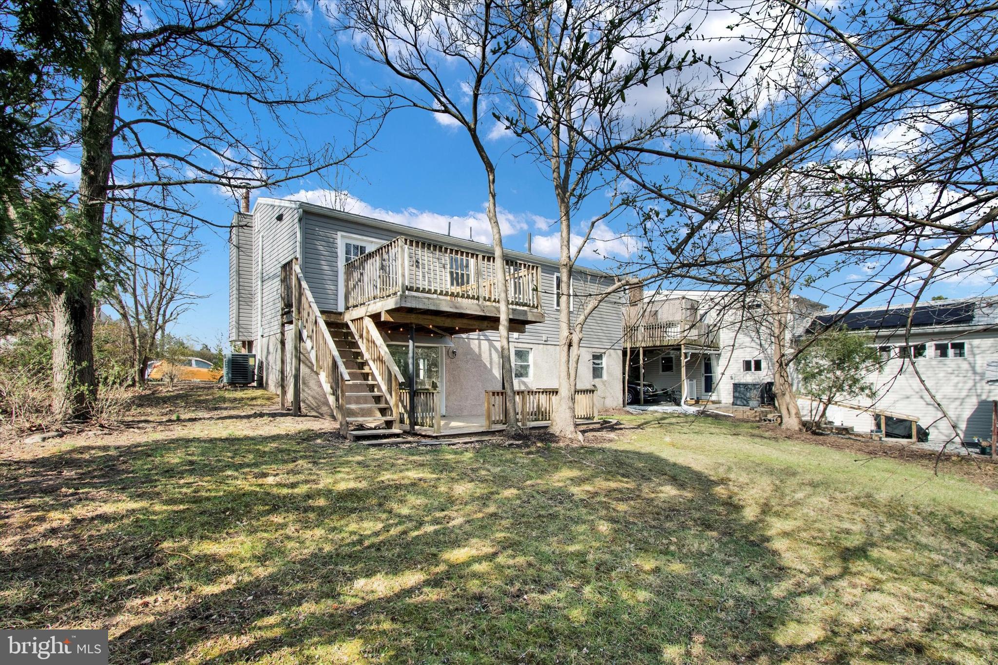 PINE KNOLL - Residential