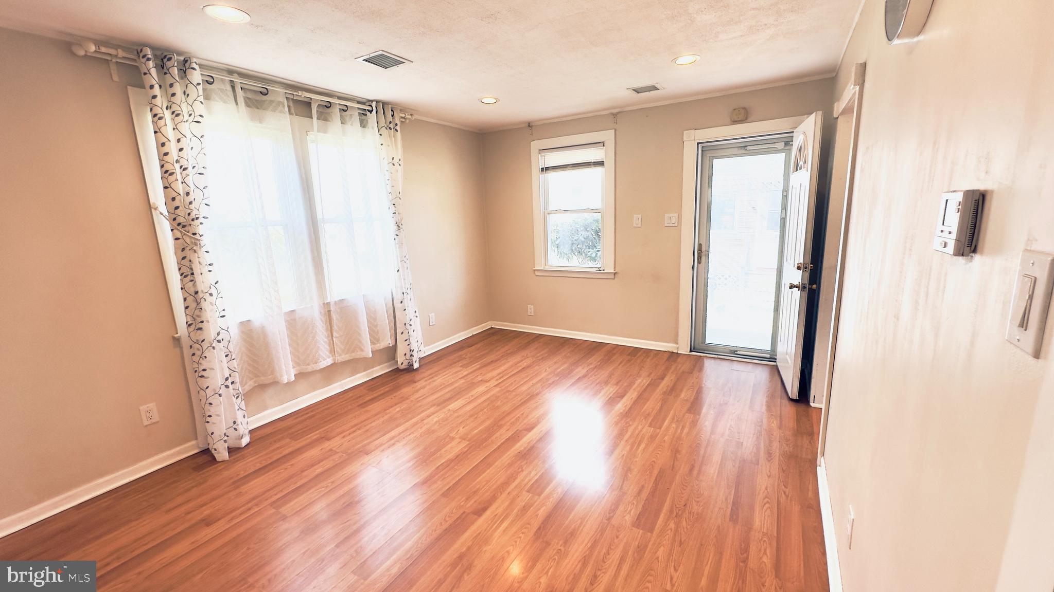 22 BELSHAW AVE