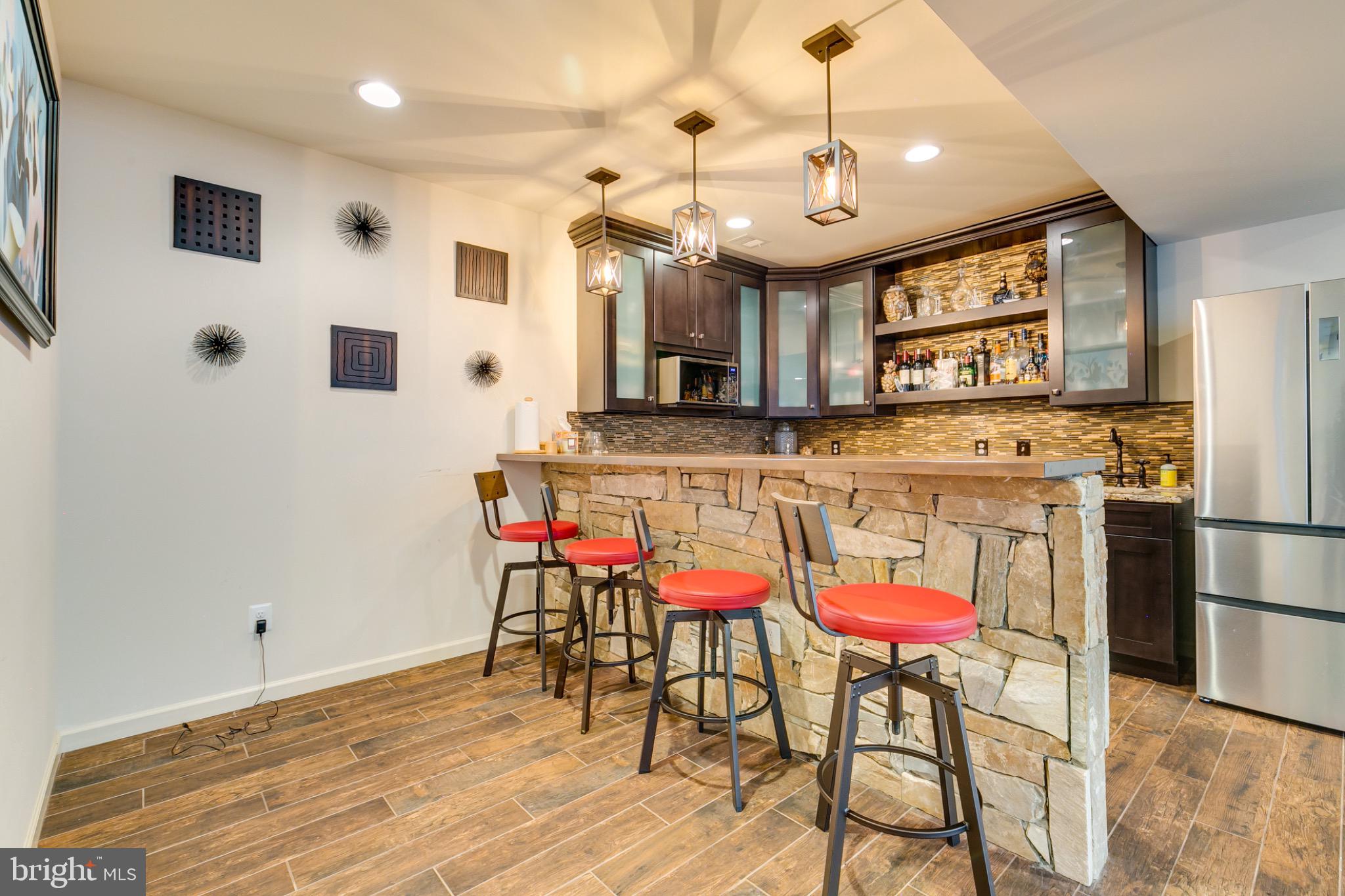 BRAMBLETON LANDBAY 3 - Residential Lease