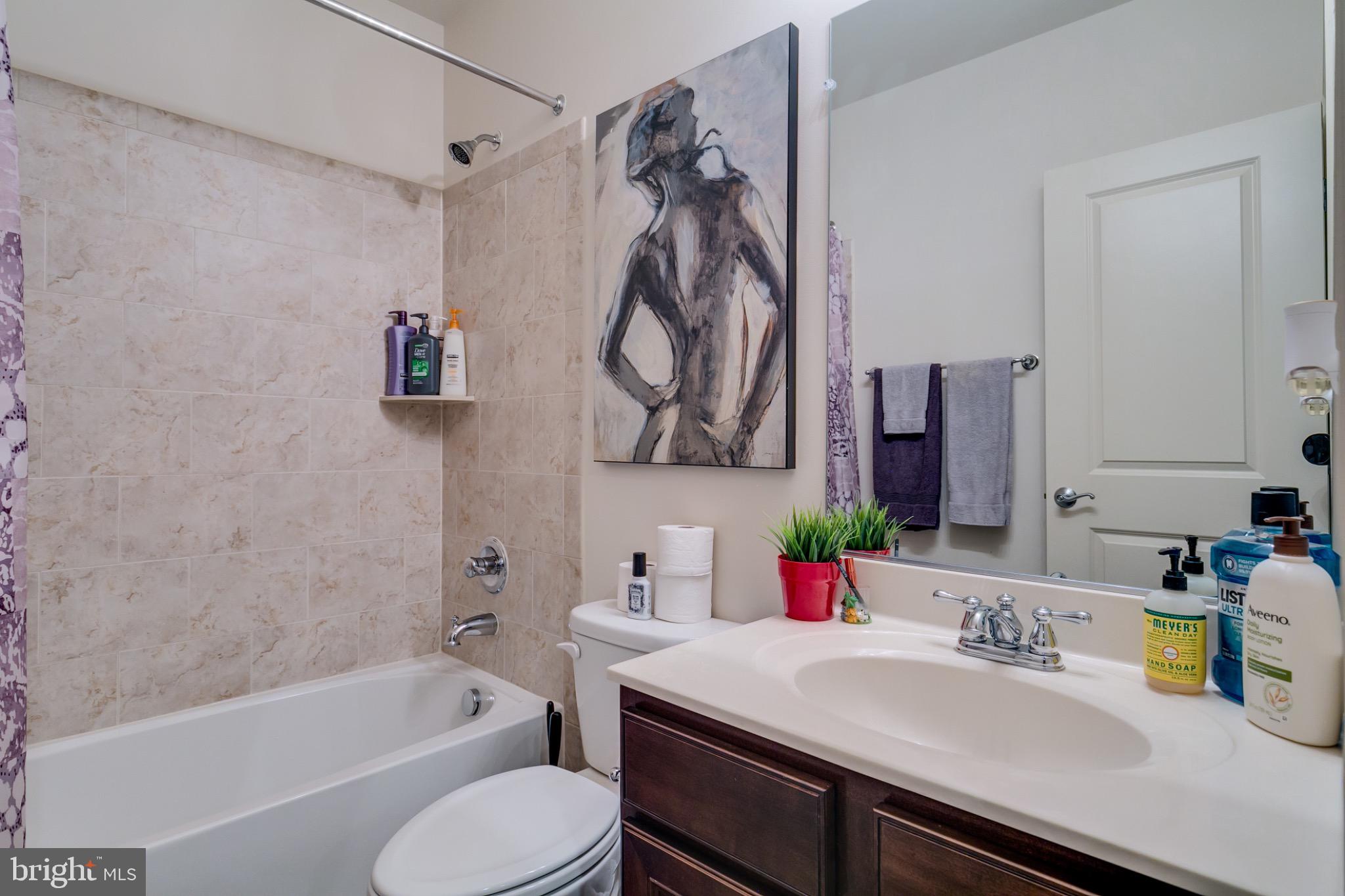 BRAMBLETON LANDBAY 3 - Residential Lease