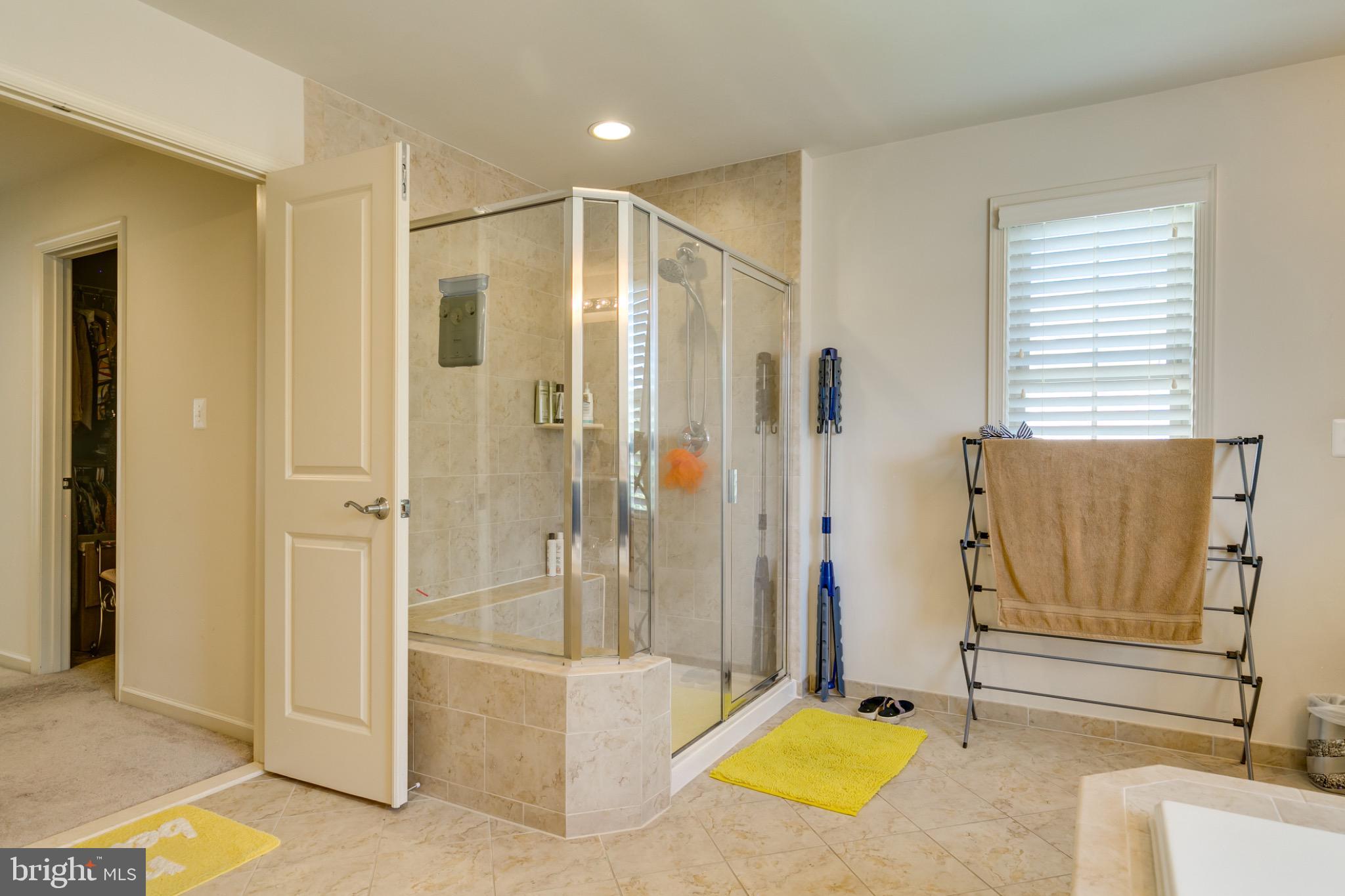 BRAMBLETON LANDBAY 3 - Residential Lease