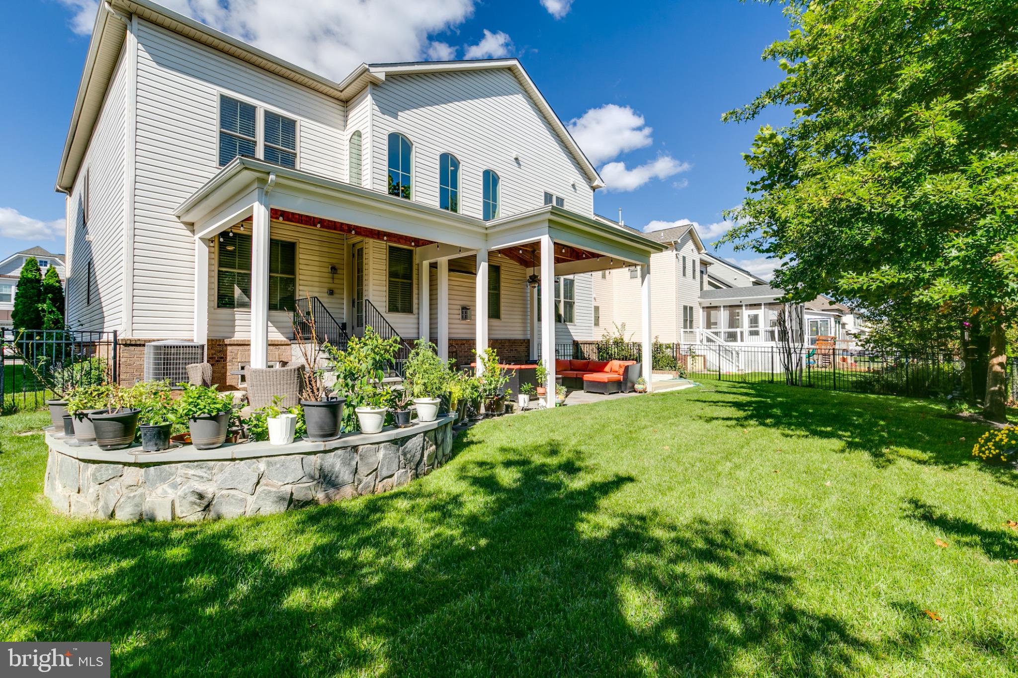 BRAMBLETON LANDBAY 3 - Residential Lease