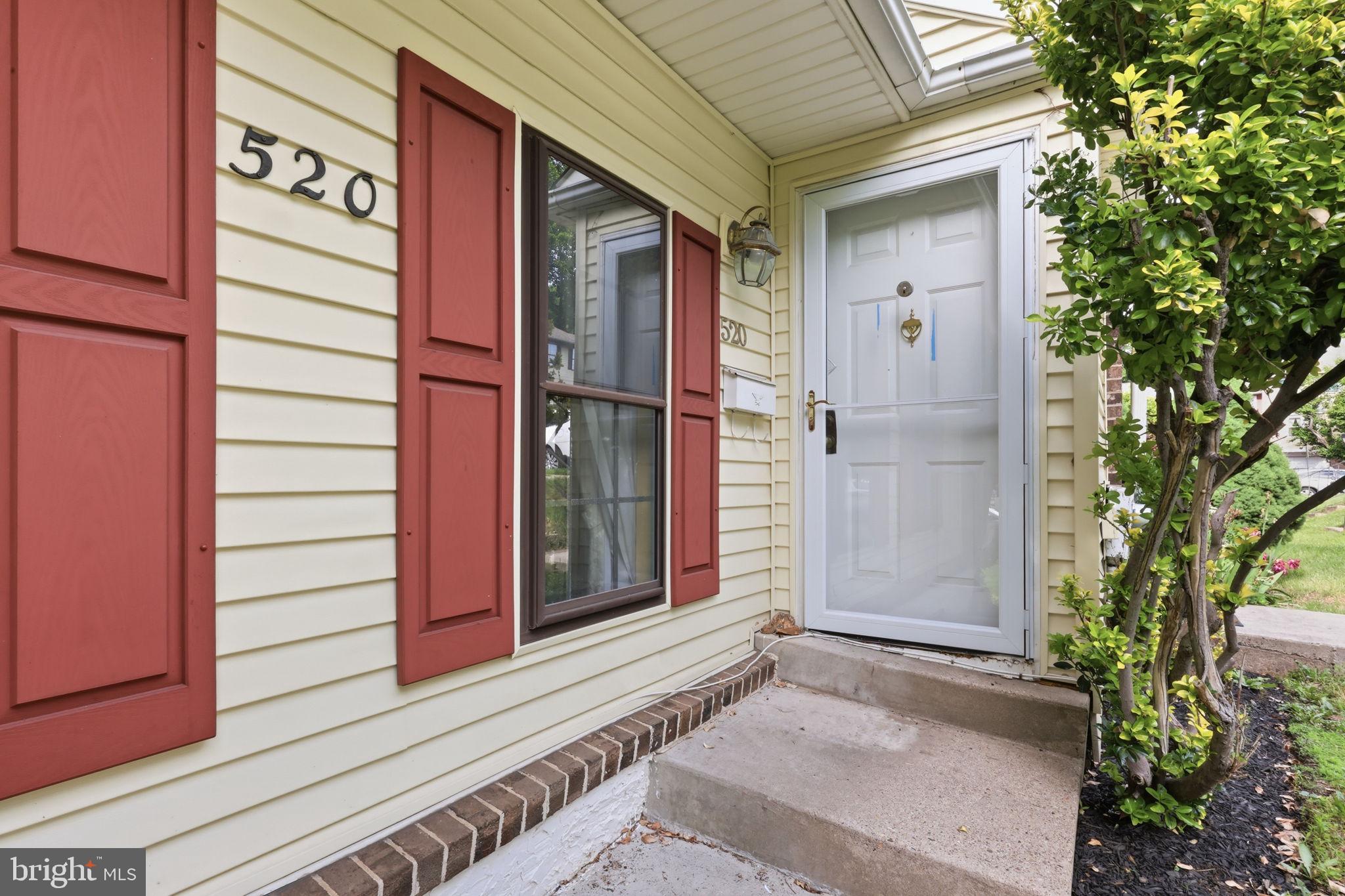 WOODLYN CROSSING - Residential
