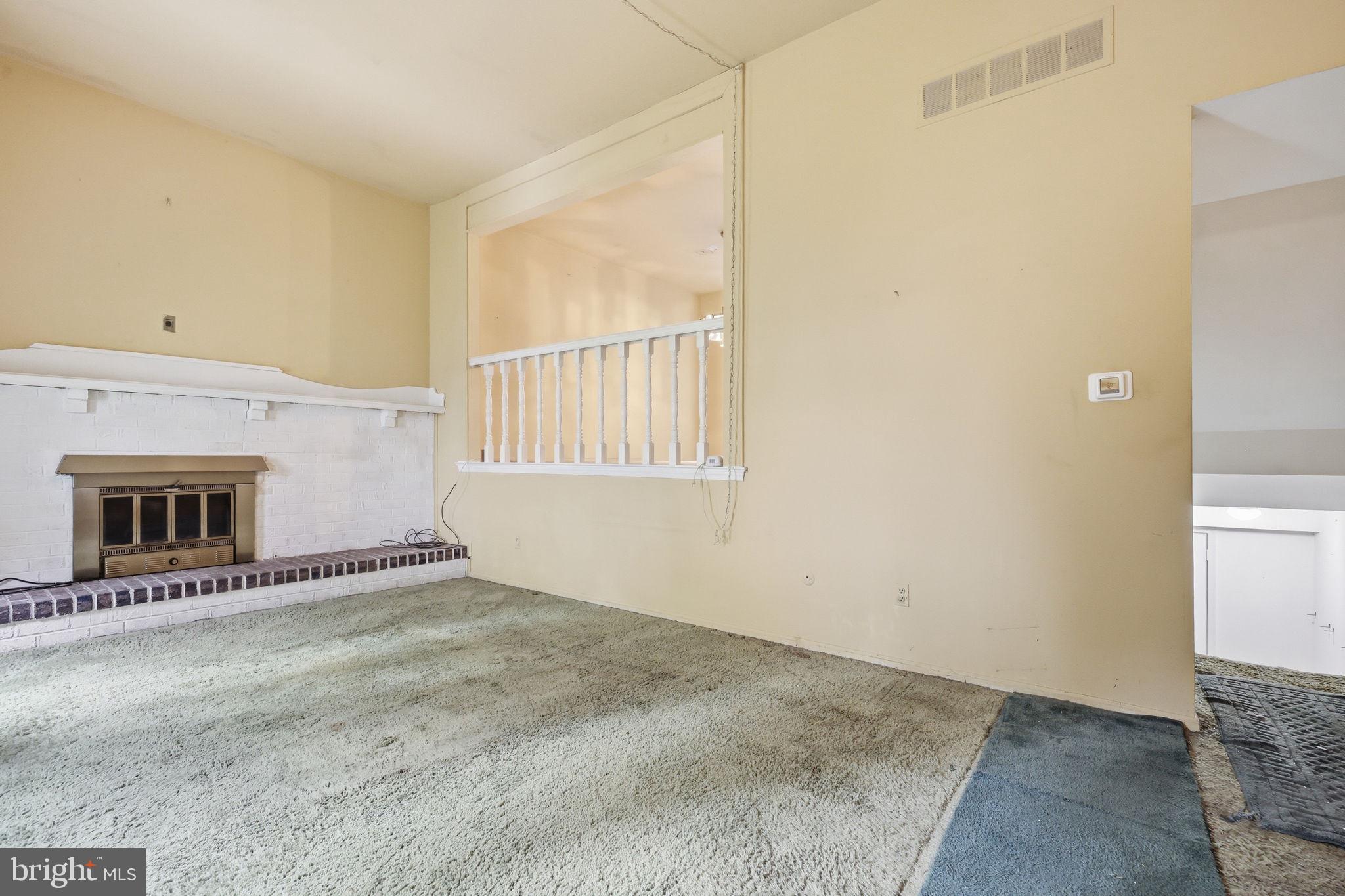 WOODLYN CROSSING - Residential
