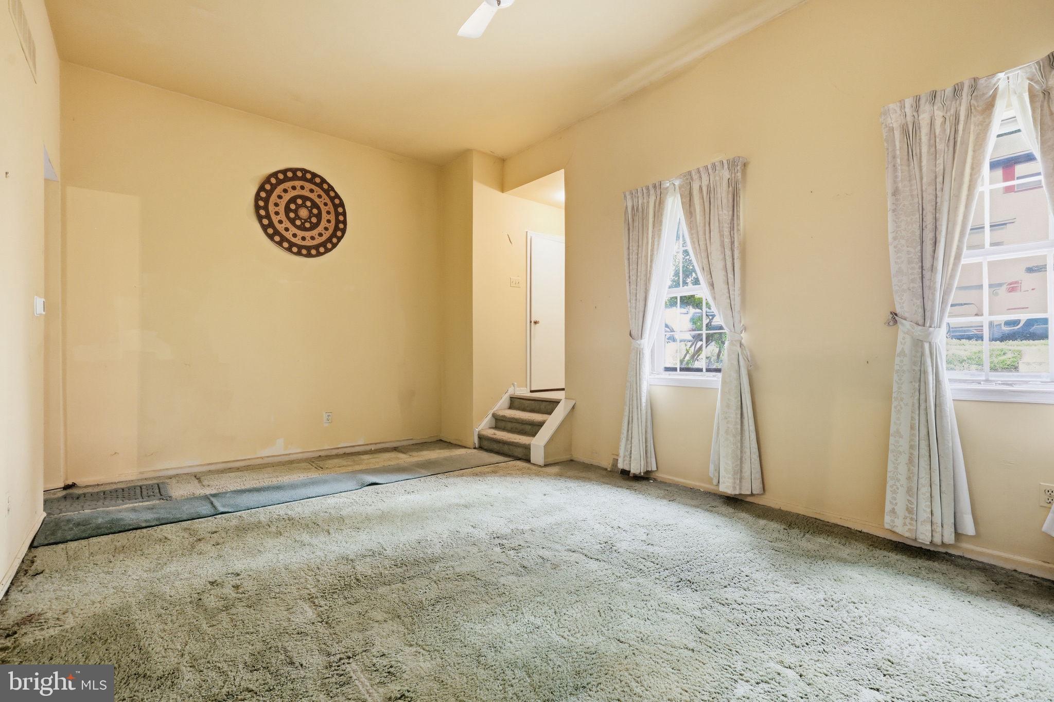 WOODLYN CROSSING - Residential