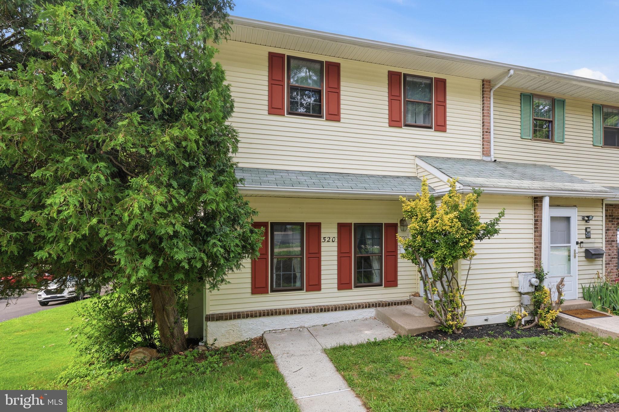 WOODLYN CROSSING - Residential