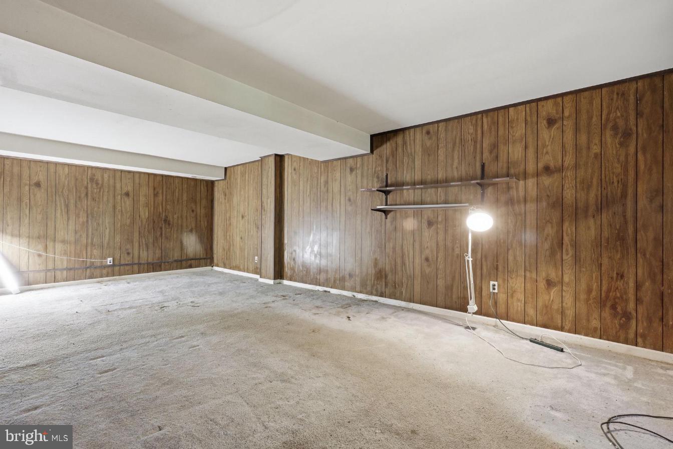 WOODLYN CROSSING - Residential