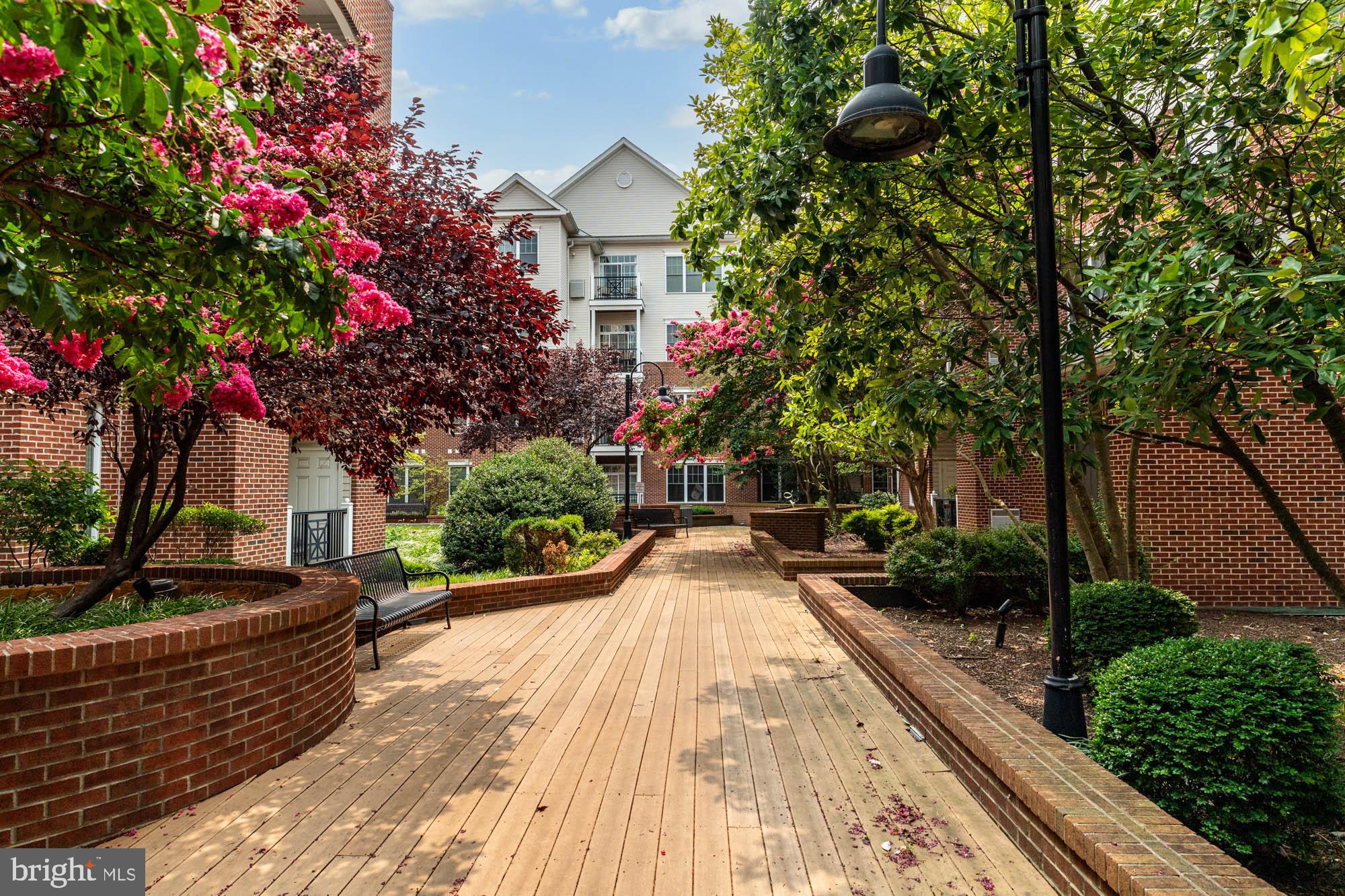 THE GRANDE AT RIVERVIEW - Residential