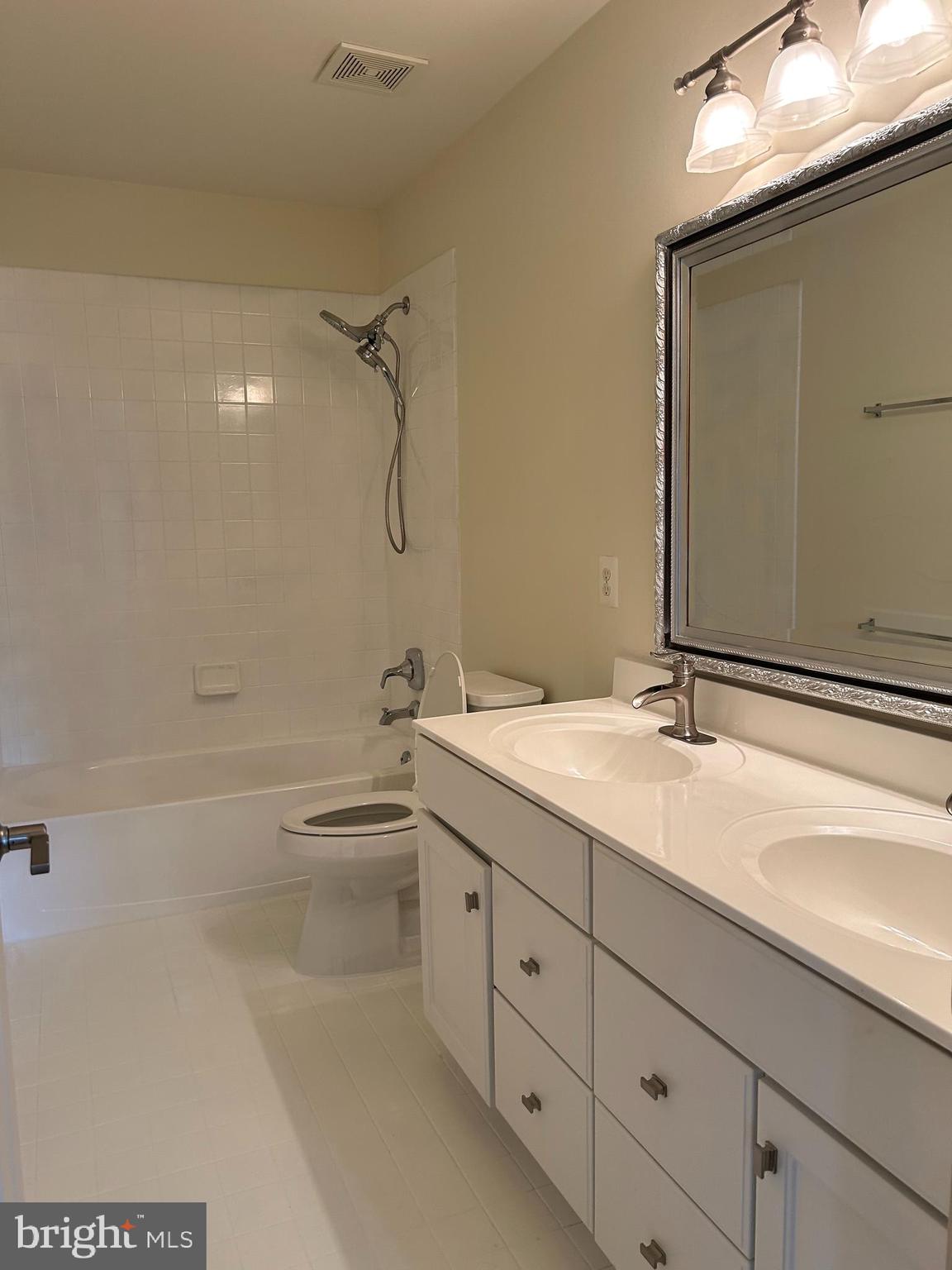 CARR AT CEDAR LAKES - Residential Lease