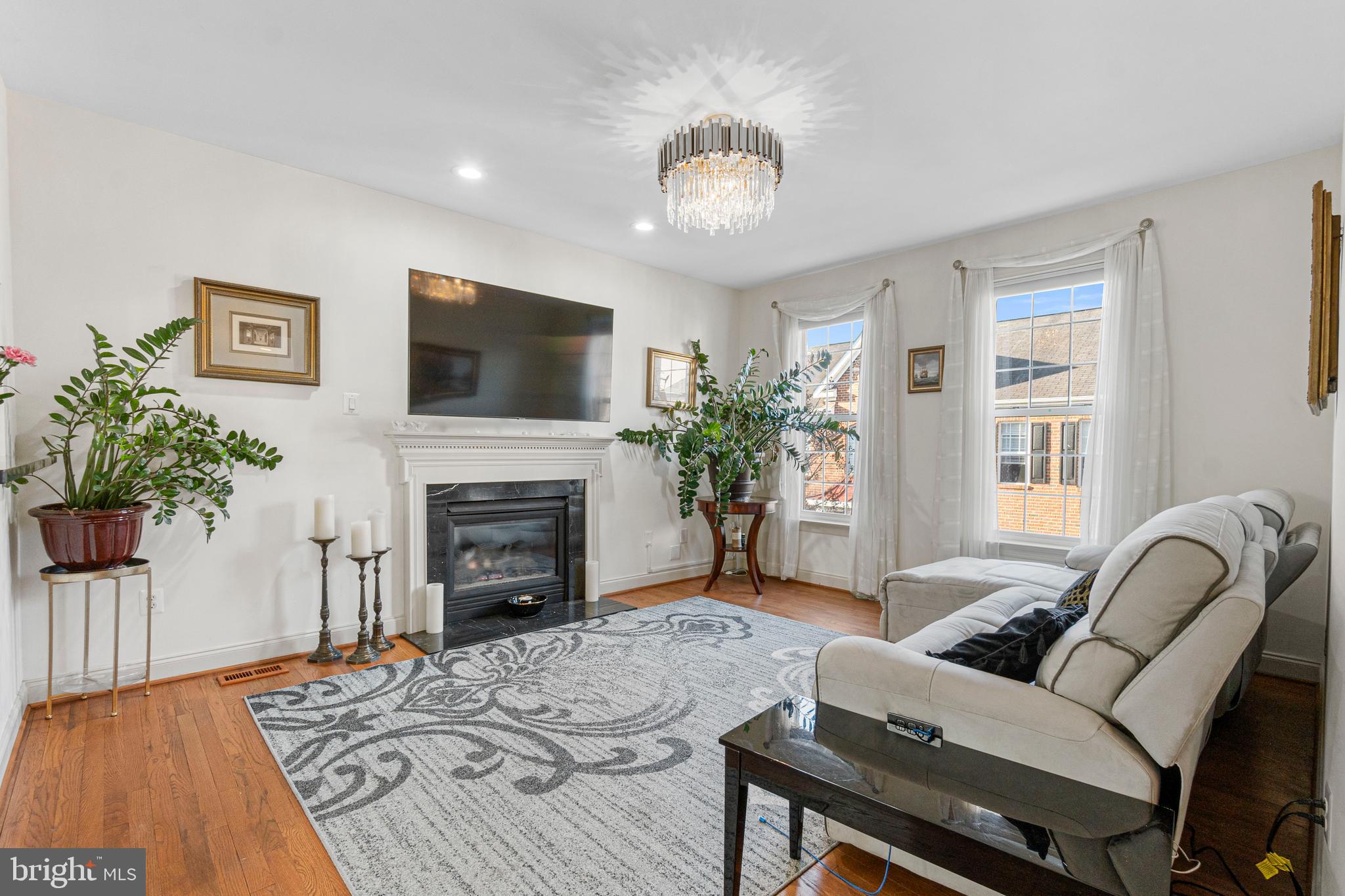 CARR AT CEDAR LAKES - Residential Lease