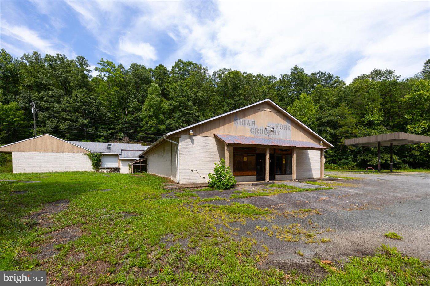 4952 IRISH ROAD