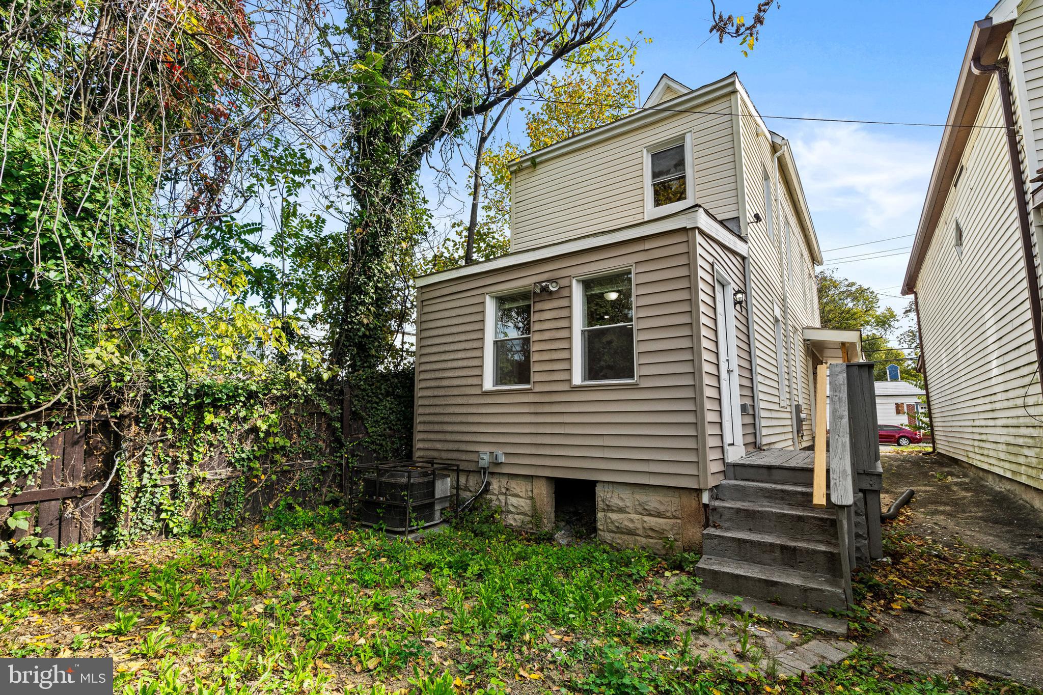 WAVERLY - Residential