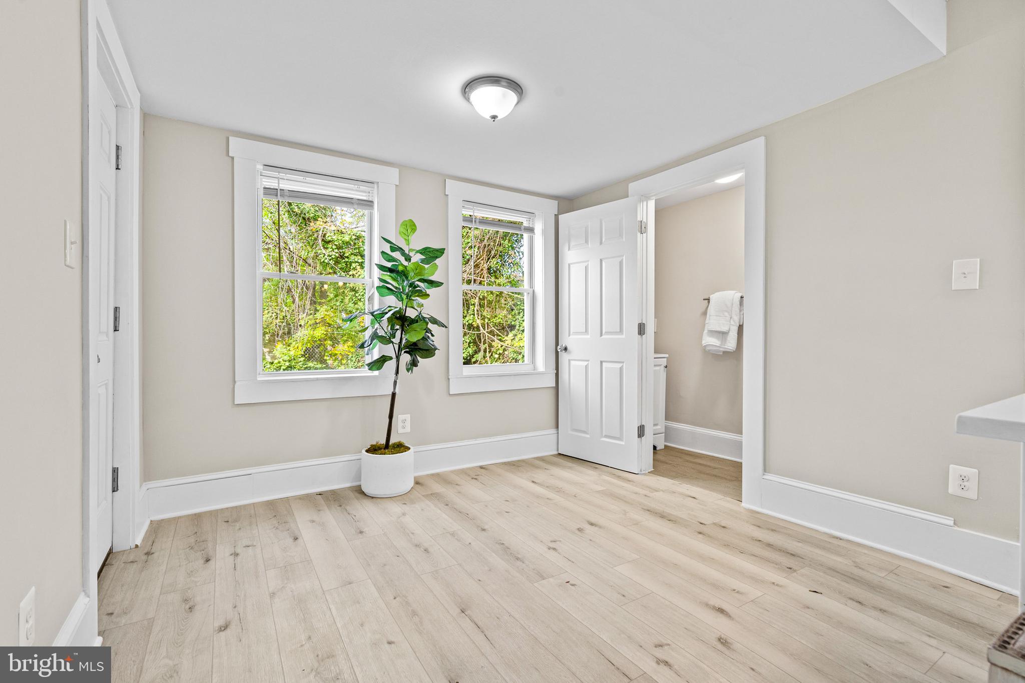 WAVERLY - Residential