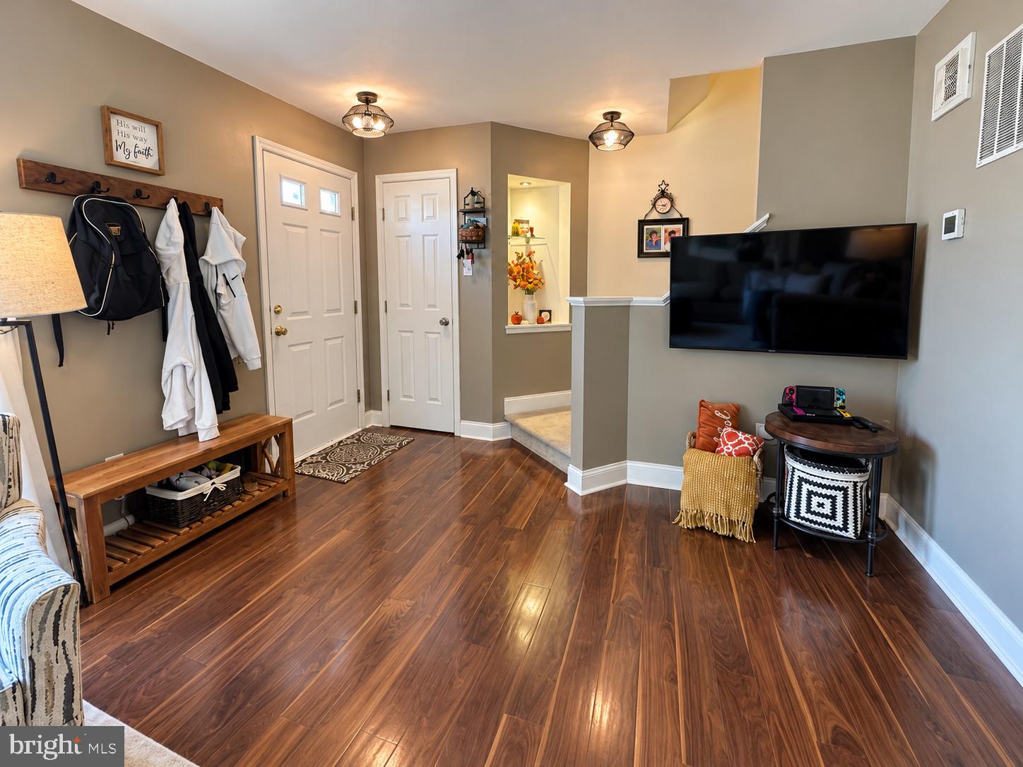 1268 HUNTER LANE
